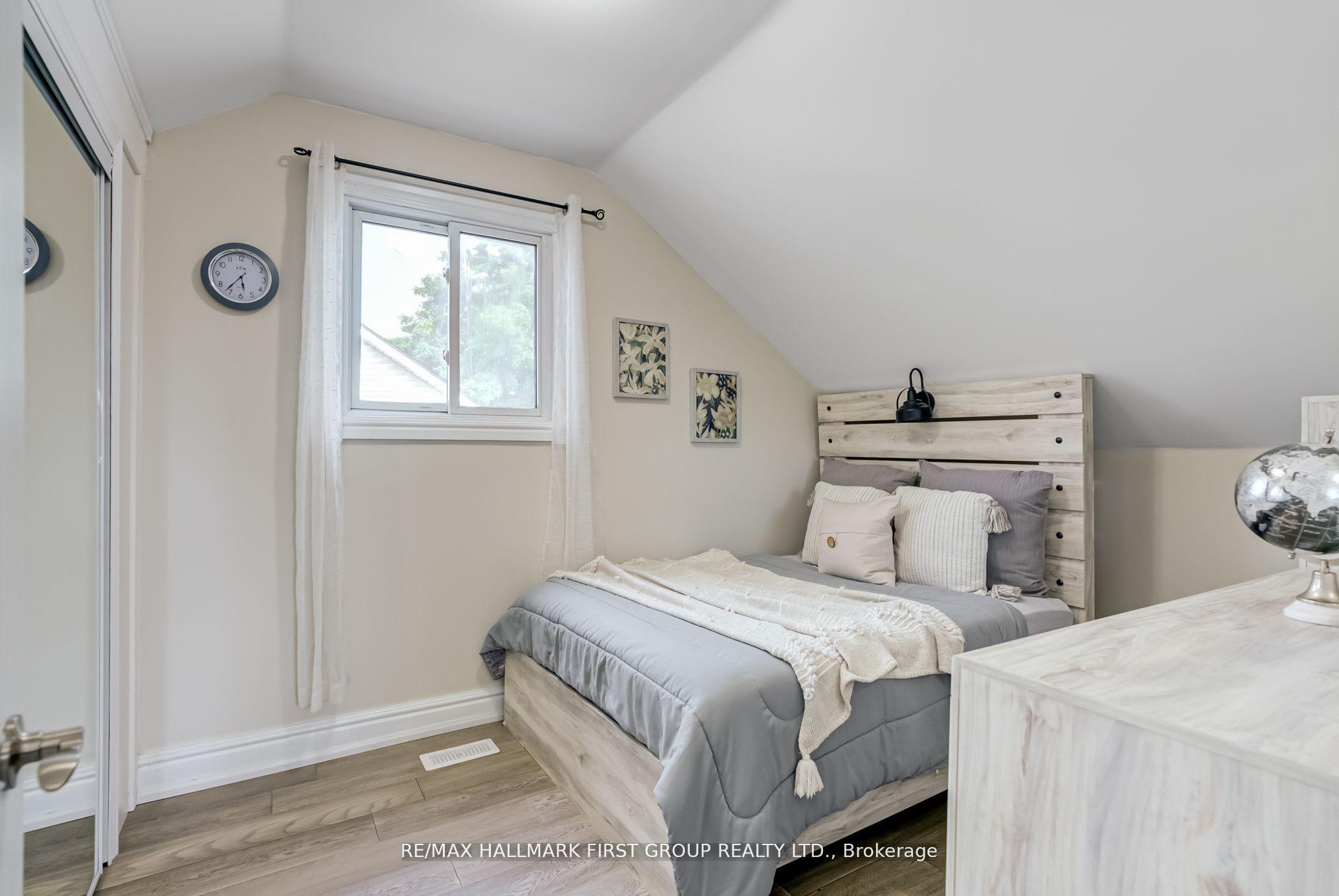 Photo 34 of 87 Elgin Street, Clarington, Bowmanville — HOMEH