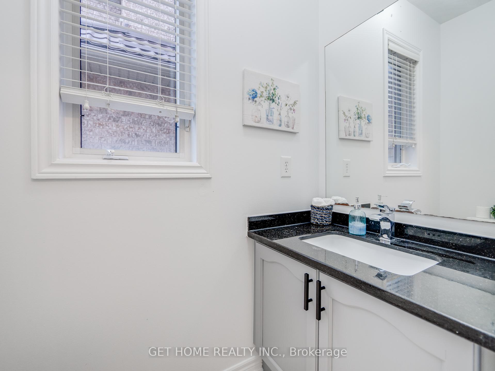 Photo 6 of 30 Strathdale Road, Brampton, Bram East — HOMEH