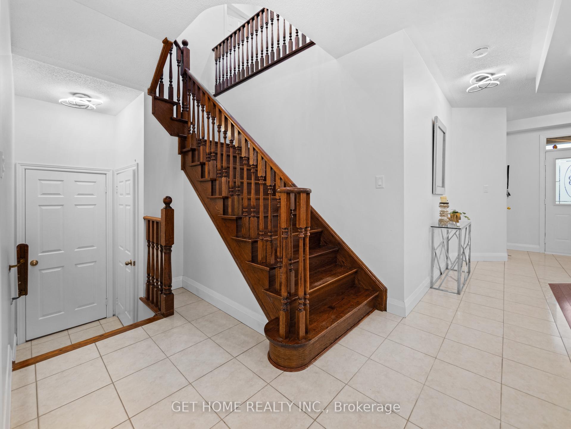Photo 16 of 30 Strathdale Road, Brampton, Bram East — HOMEH