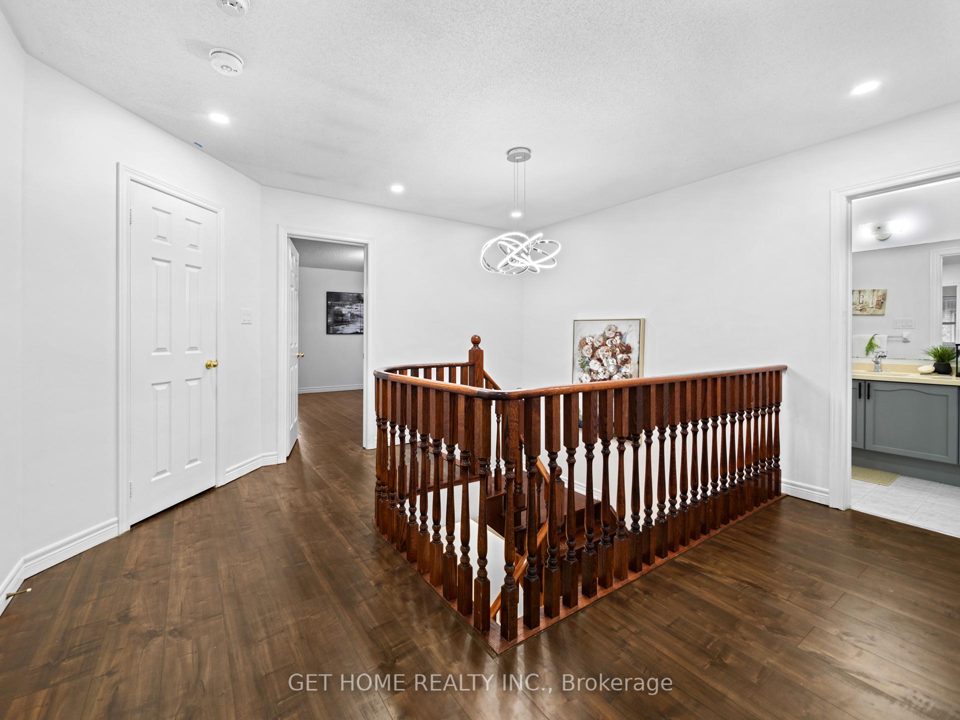 Photo 12 of 30 Strathdale Road, Brampton, Bram East — HOMEH