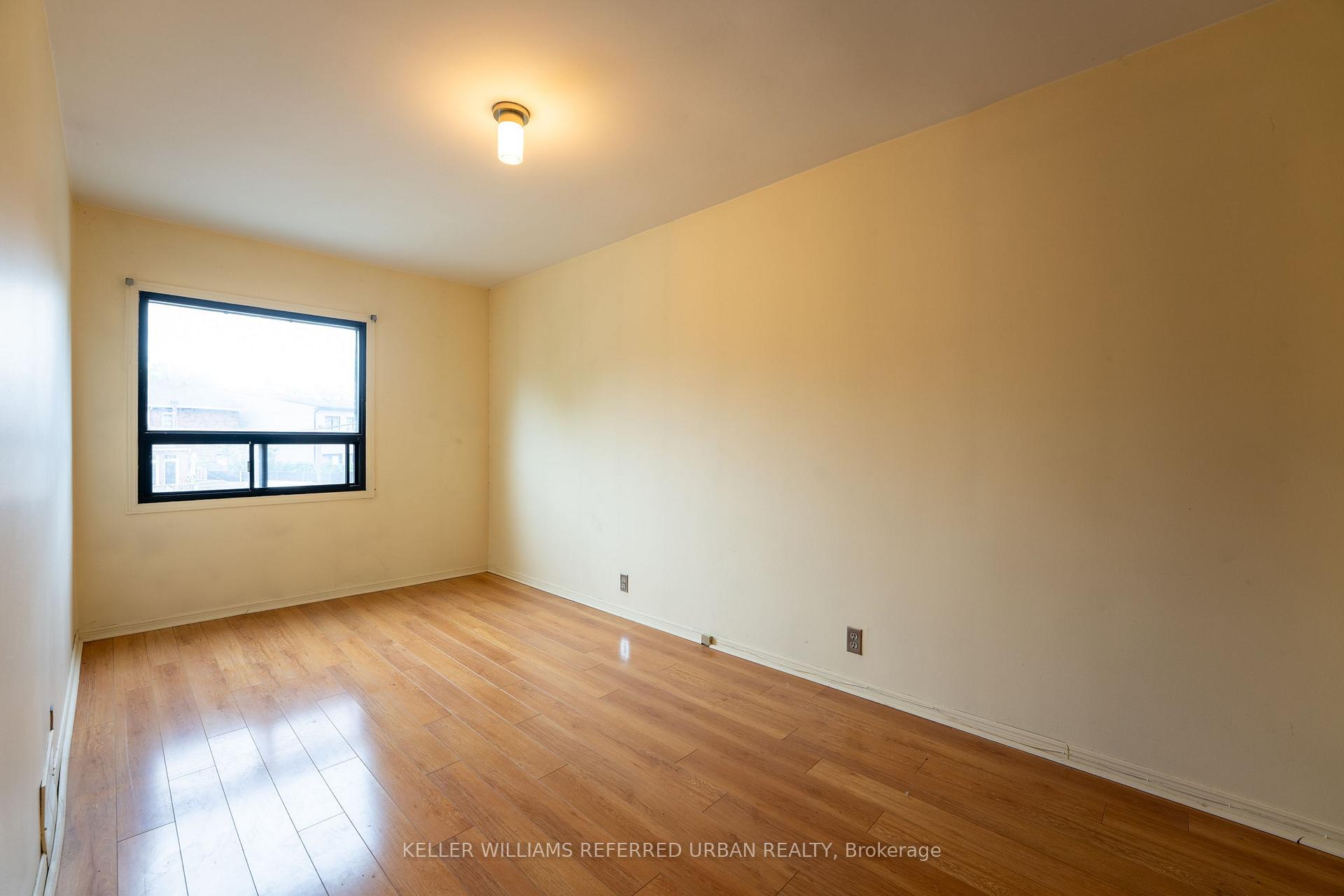 Photo 5 of 20 Mosley Street, Toronto, South Riverdale — HOMEH
