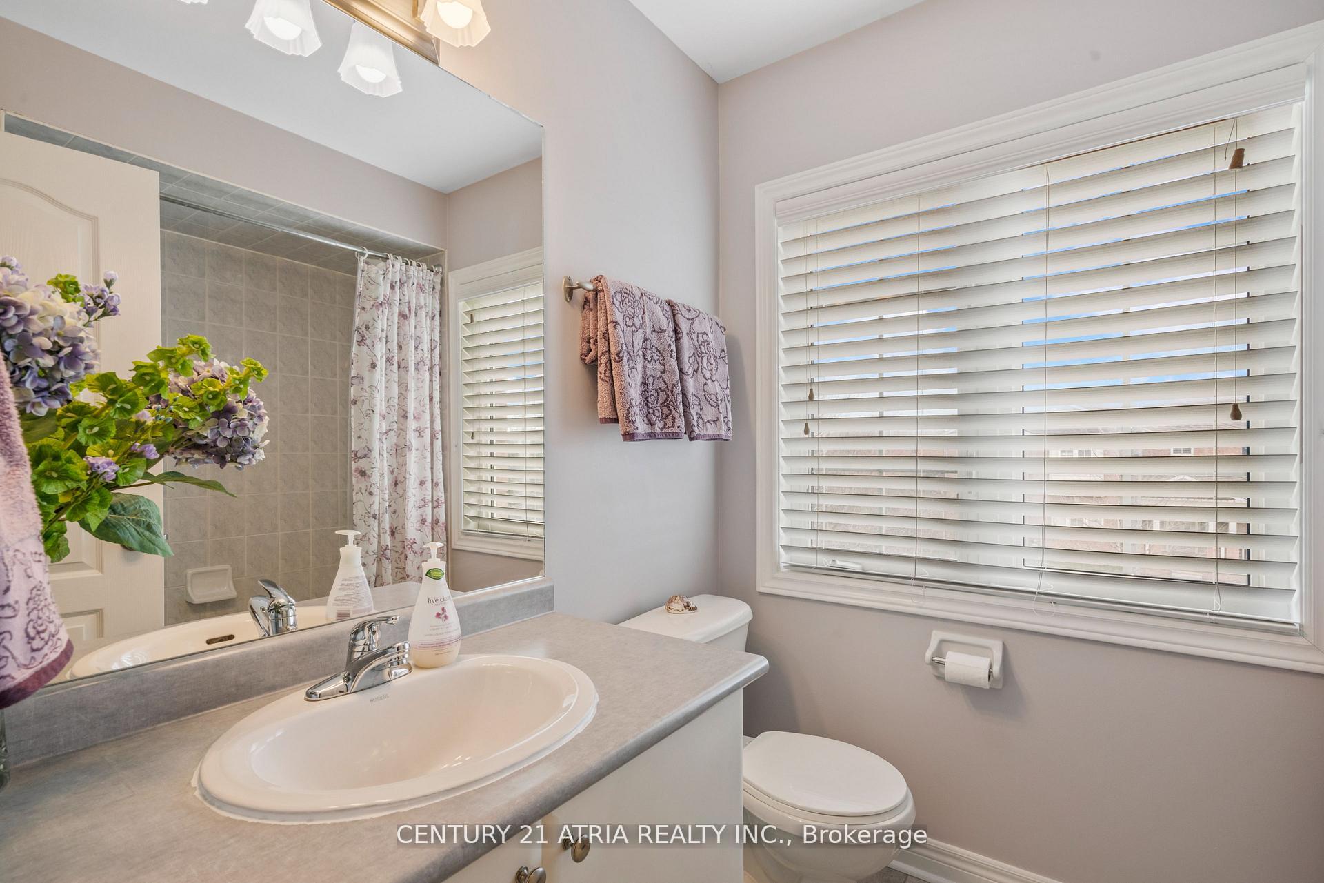 Photo 18 of 1 Carlinds Drive, Whitby, Rolling Acres — HOMEH