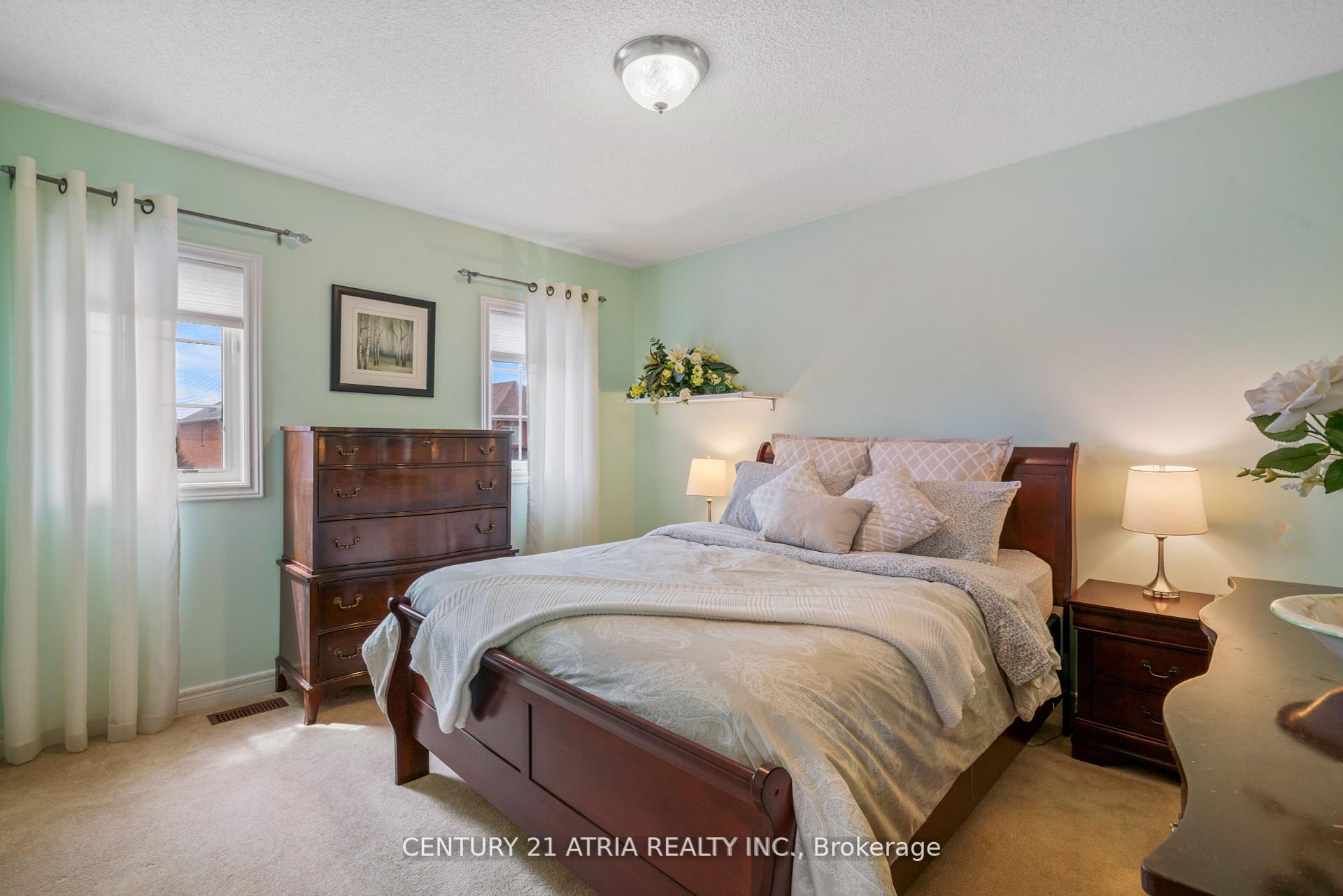Photo 26 of 1 Carlinds Drive, Whitby, Rolling Acres — HOMEH