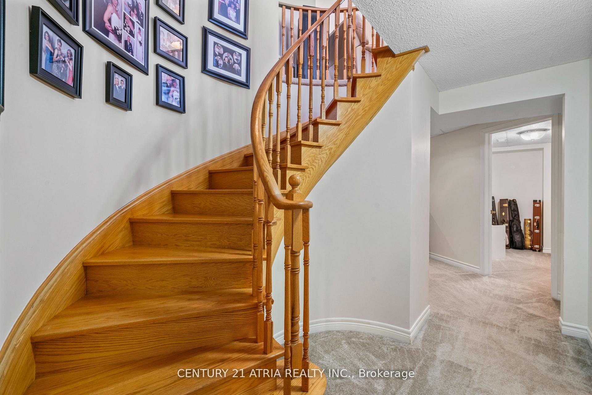 Photo 25 of 1 Carlinds Drive, Whitby, Rolling Acres — HOMEH