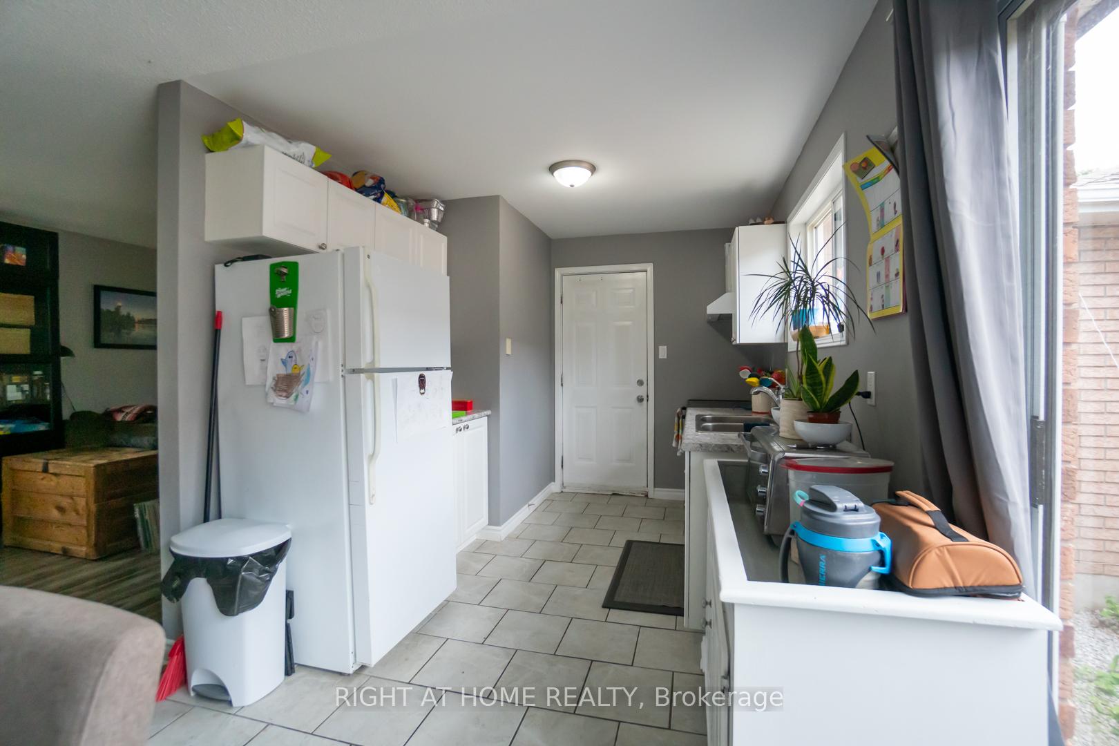Photo 3 of Unit #1 & #2, 123 Benson Drive, Barrie, Northwest — HOMEH