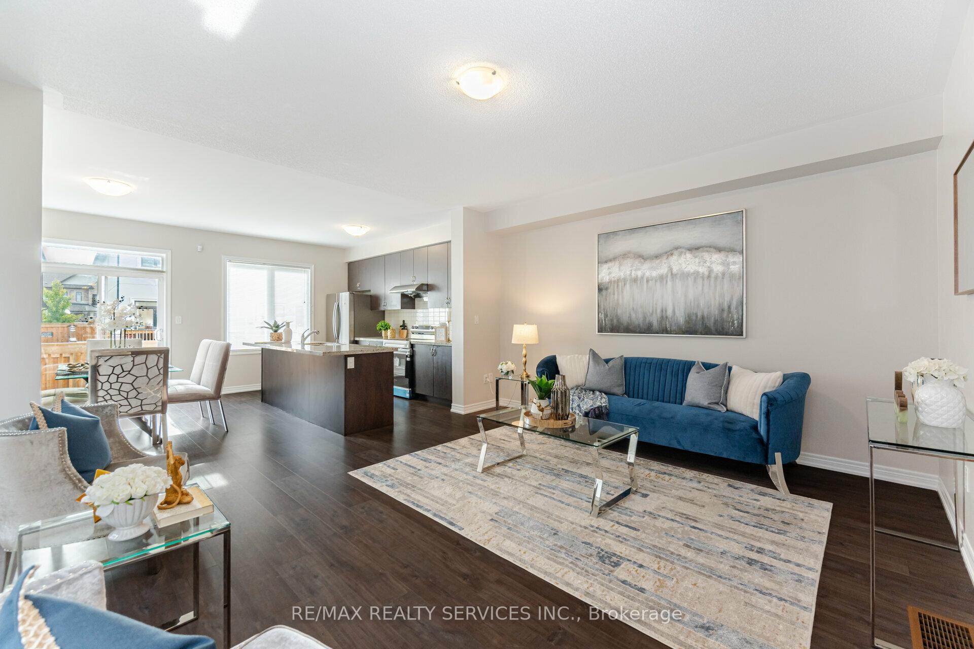 Photo 3 of 322 Bonnieglen Farm Boulevard, Caledon, Rural Caledon — HOMEH