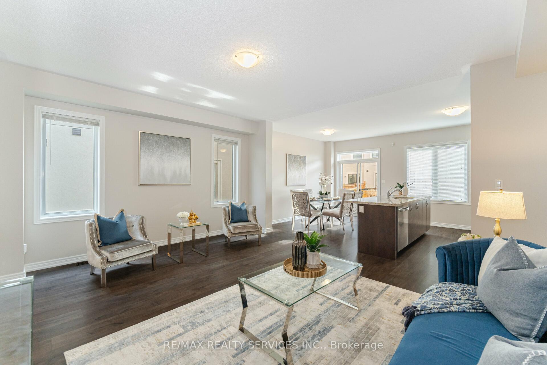 Photo 4 of 322 Bonnieglen Farm Boulevard, Caledon, Rural Caledon — HOMEH