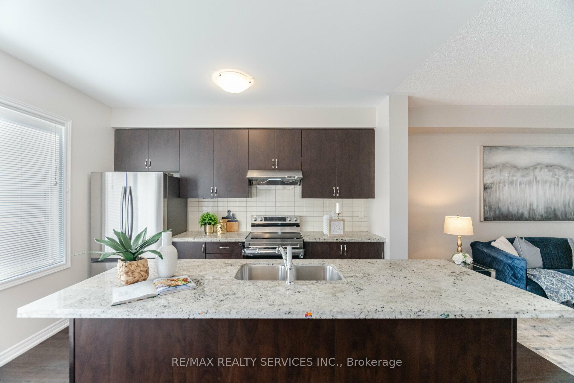 Photo 7 of 322 Bonnieglen Farm Boulevard, Caledon, Rural Caledon — HOMEH