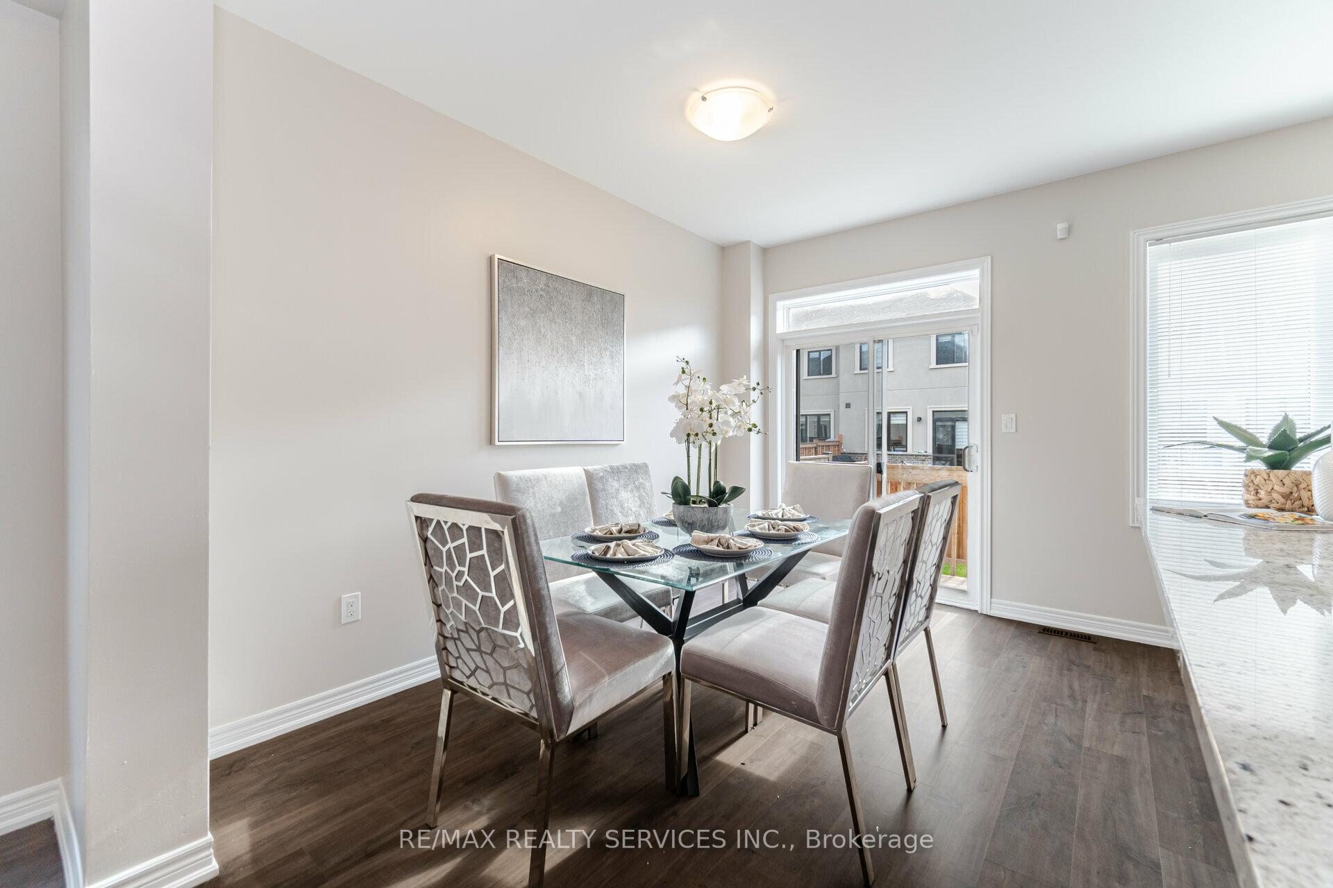 Photo 10 of 322 Bonnieglen Farm Boulevard, Caledon, Rural Caledon — HOMEH