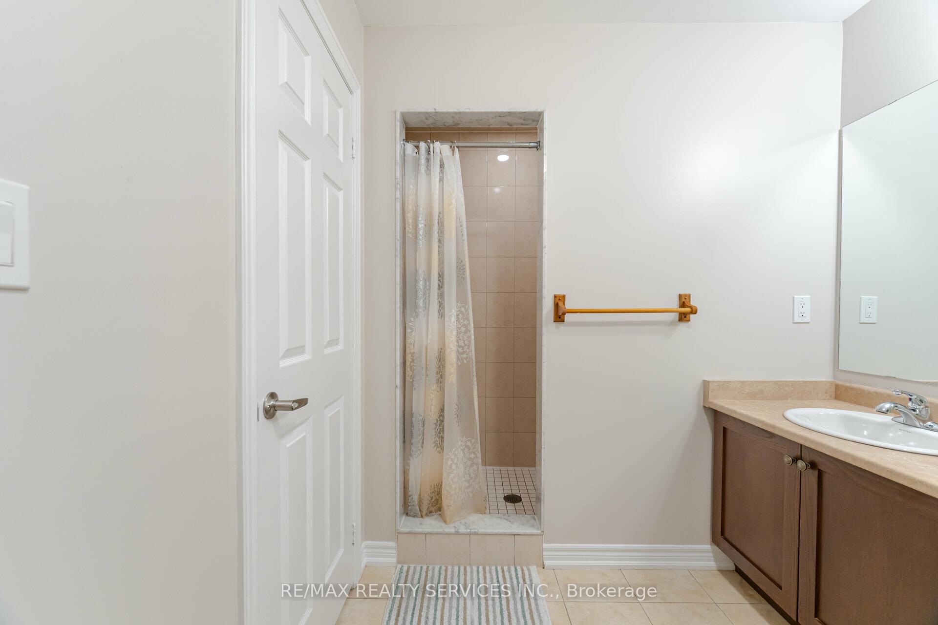 Photo 20 of 322 Bonnieglen Farm Boulevard, Caledon, Rural Caledon — HOMEH