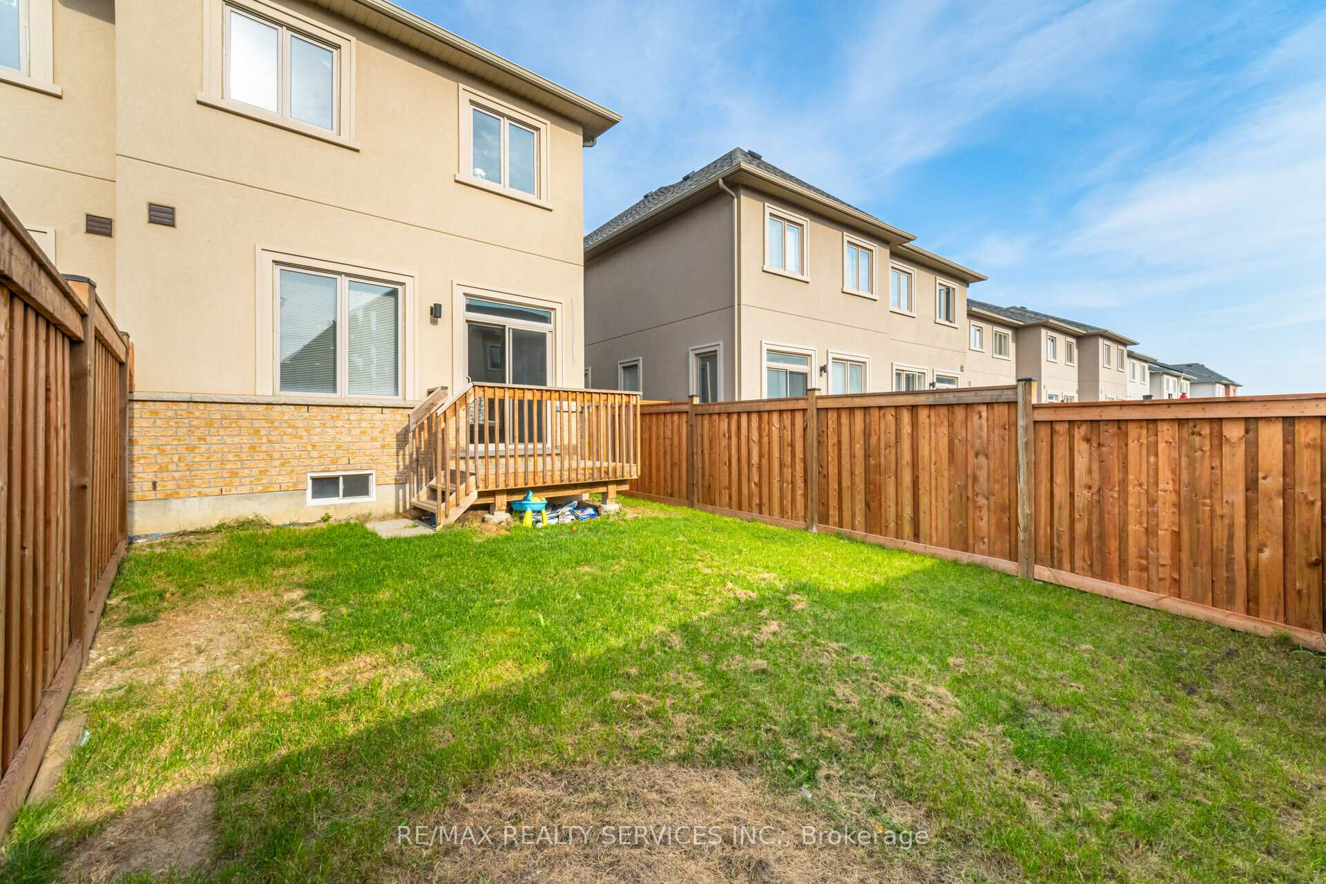 Photo 32 of 322 Bonnieglen Farm Boulevard, Caledon, Rural Caledon — HOMEH