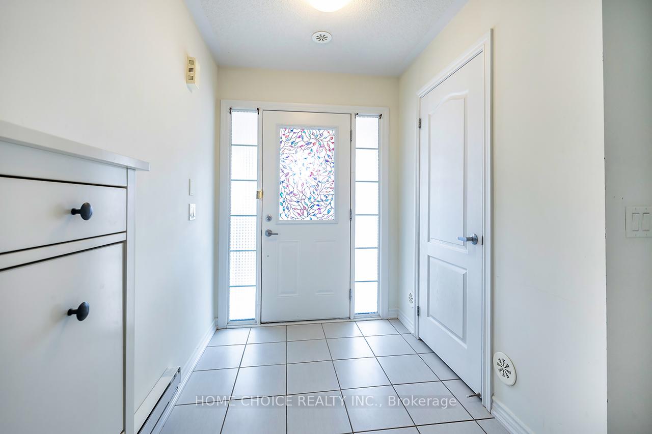 Photo 2 of 9 Nearco Crescent, Oshawa, Windfields — HOMEH