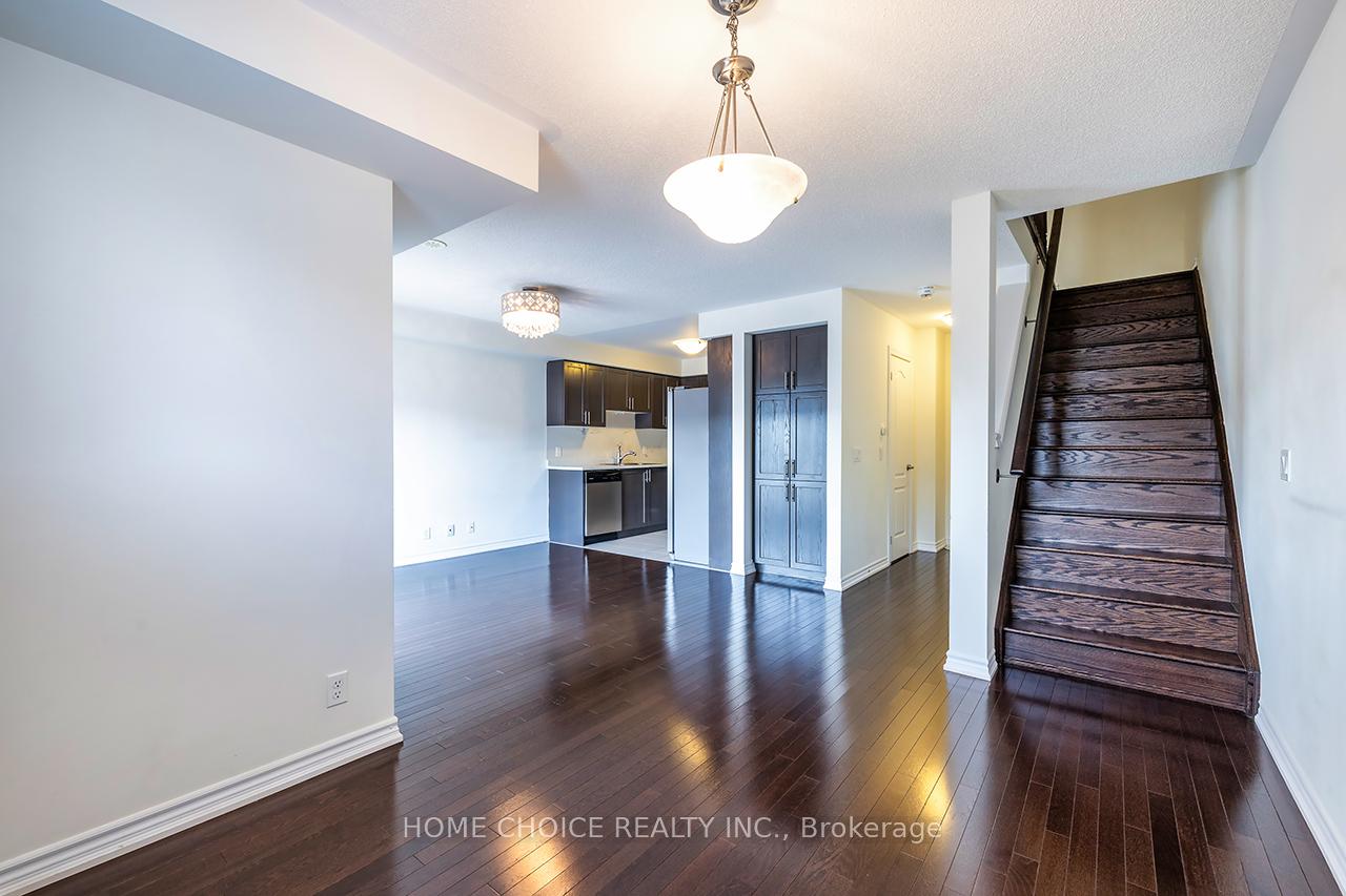 Photo 3 of 9 Nearco Crescent, Oshawa, Windfields — HOMEH