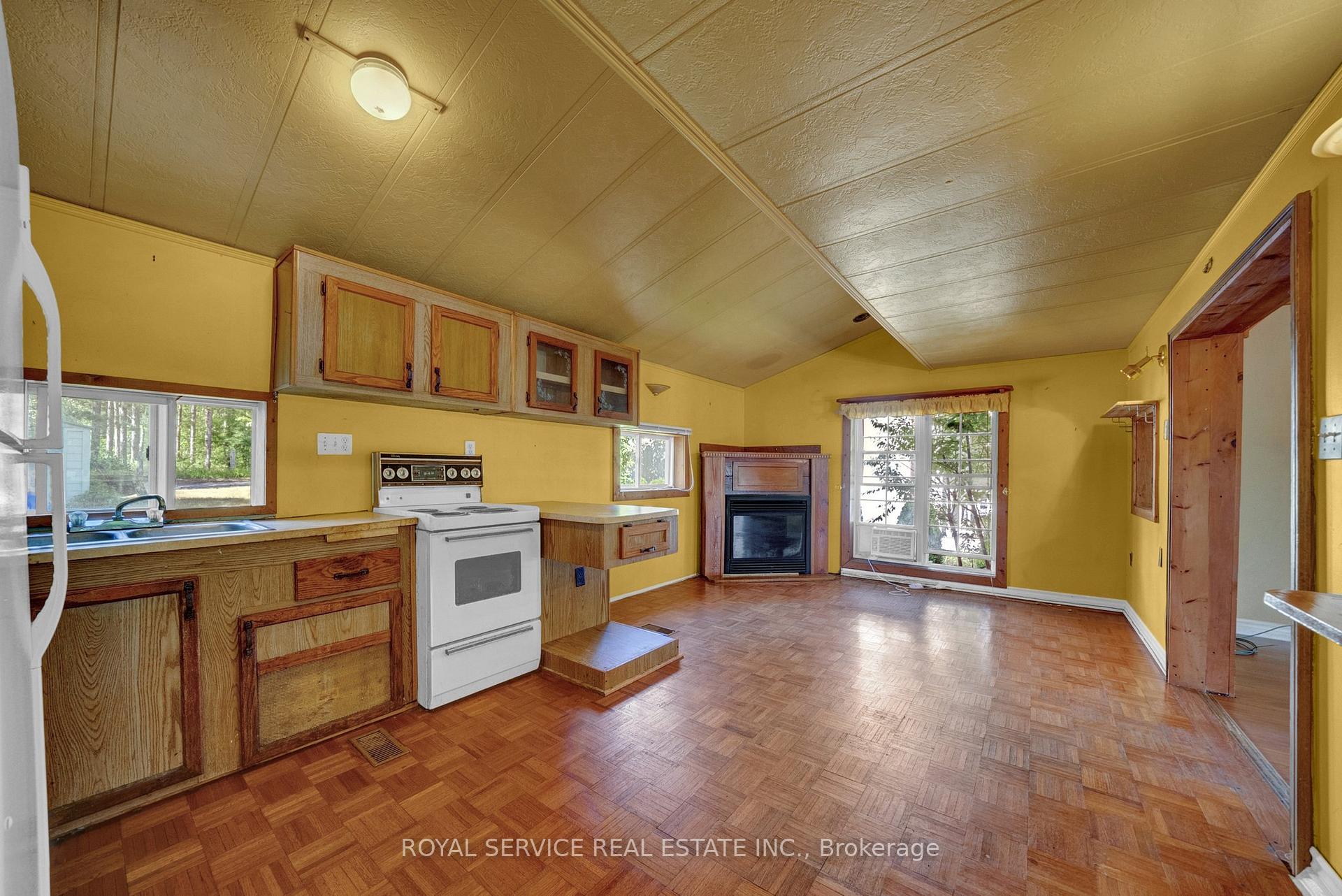 Photo 6 of Unit 13, 10126 Longsault Road, Clarington, Rural Clarington — HOMEH