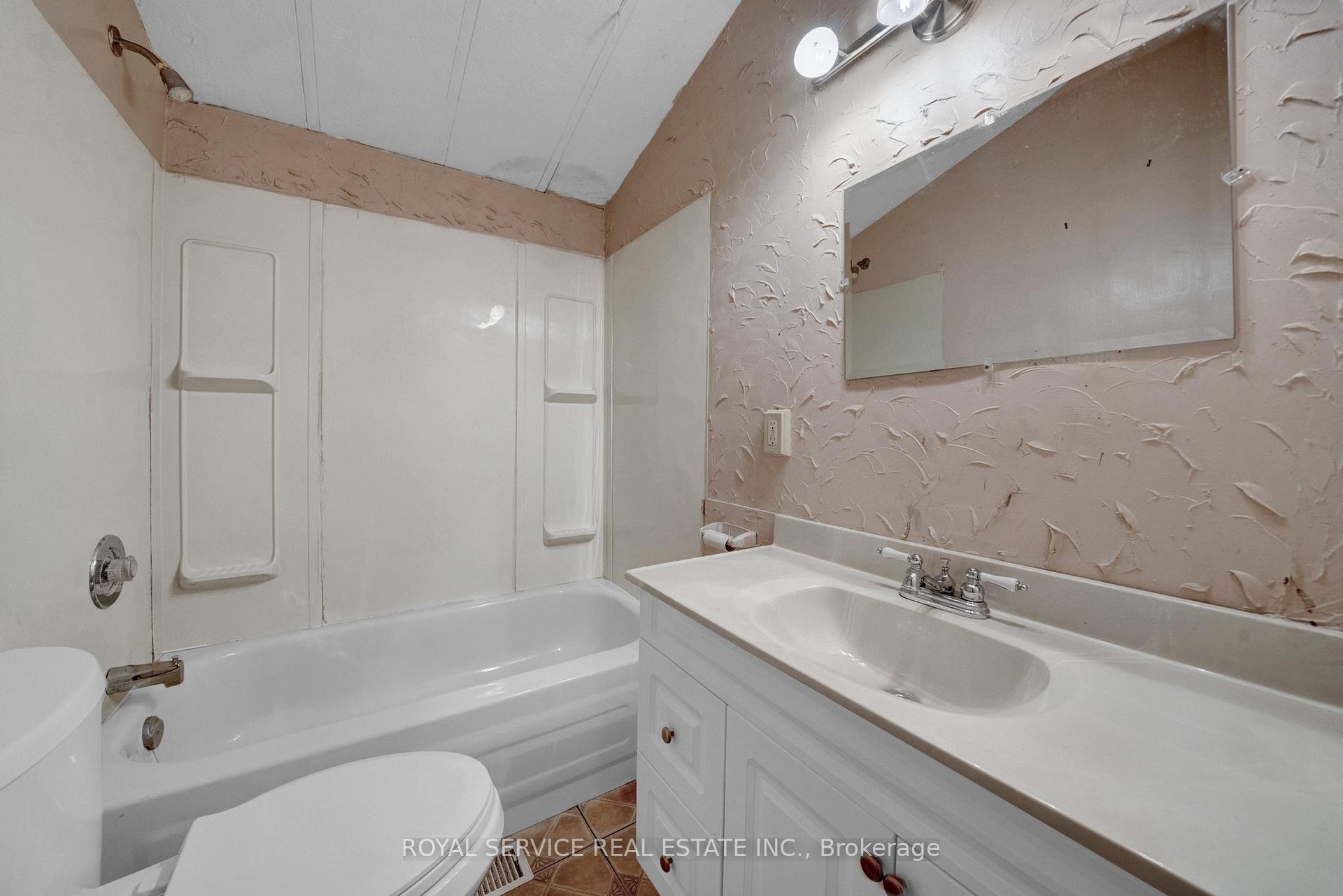 Photo 17 of Unit 13, 10126 Longsault Road, Clarington, Rural Clarington — HOMEH