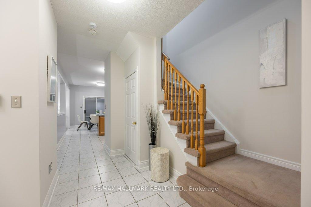 Photo 40 of 9 Blackcomb Gate, Markham, Milliken Mills West — HOMEH