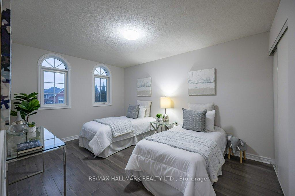 Photo 17 of 9 Blackcomb Gate, Markham, Milliken Mills West — HOMEH