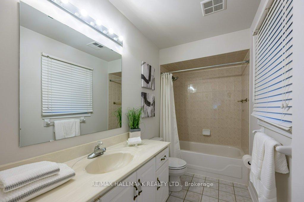 Photo 20 of 9 Blackcomb Gate, Markham, Milliken Mills West — HOMEH