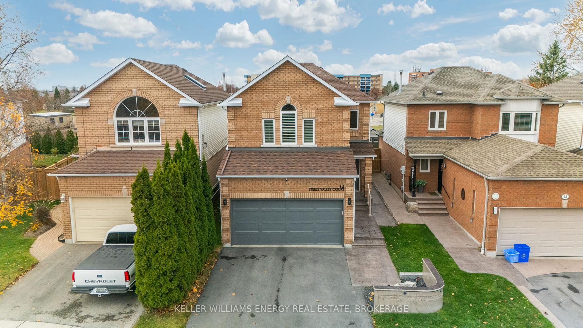 Photo 2 of 14 Steele Valley Court, Whitby, Rolling Acres — HOMEH