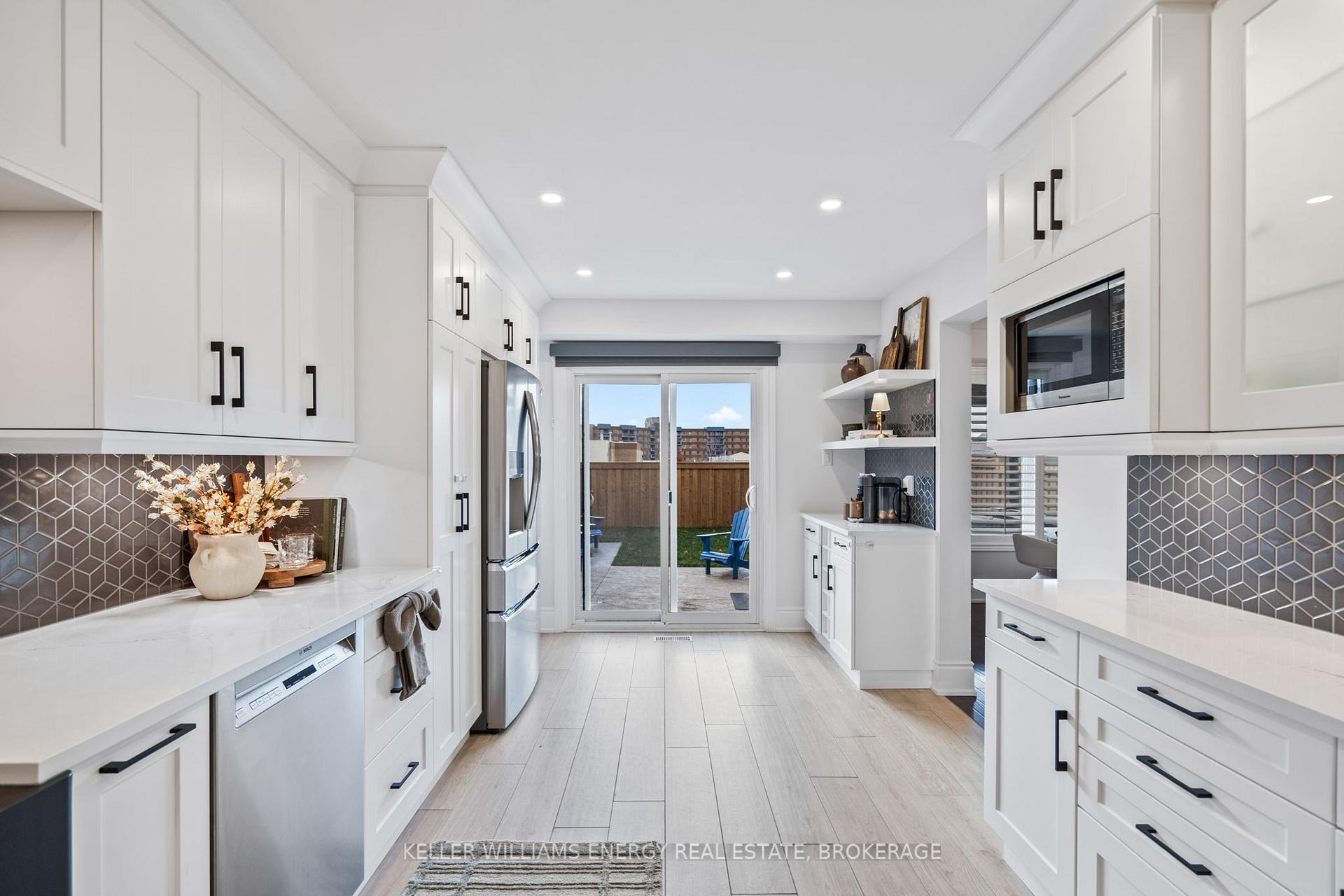 Photo 17 of 14 Steele Valley Court, Whitby, Rolling Acres — HOMEH