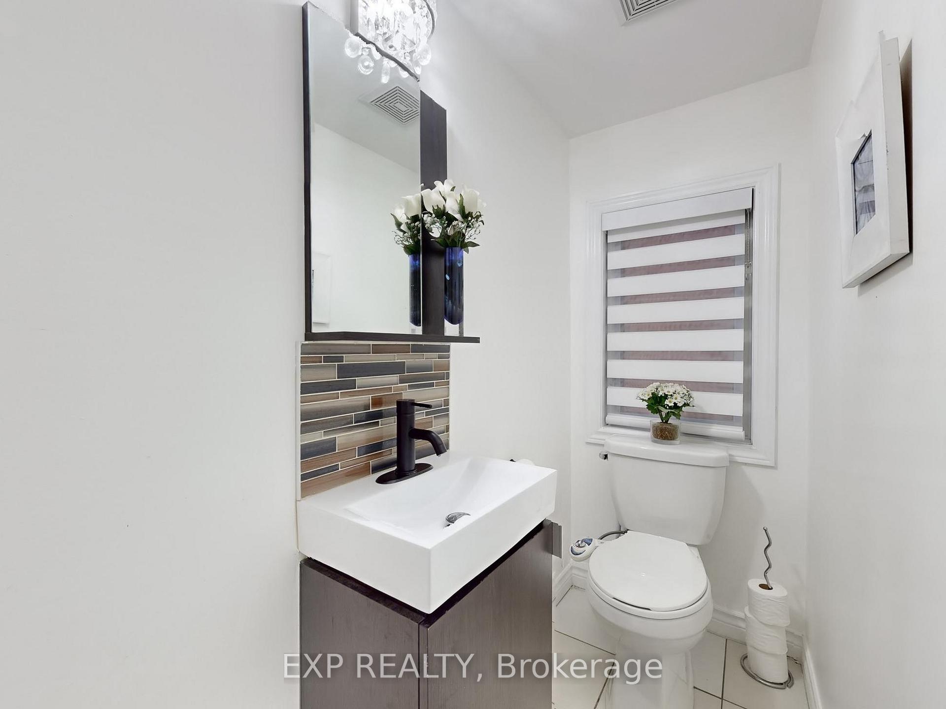 Photo 13 of 5 Ricardo Road, Brampton, Vales of Castlemore — HOMEH
