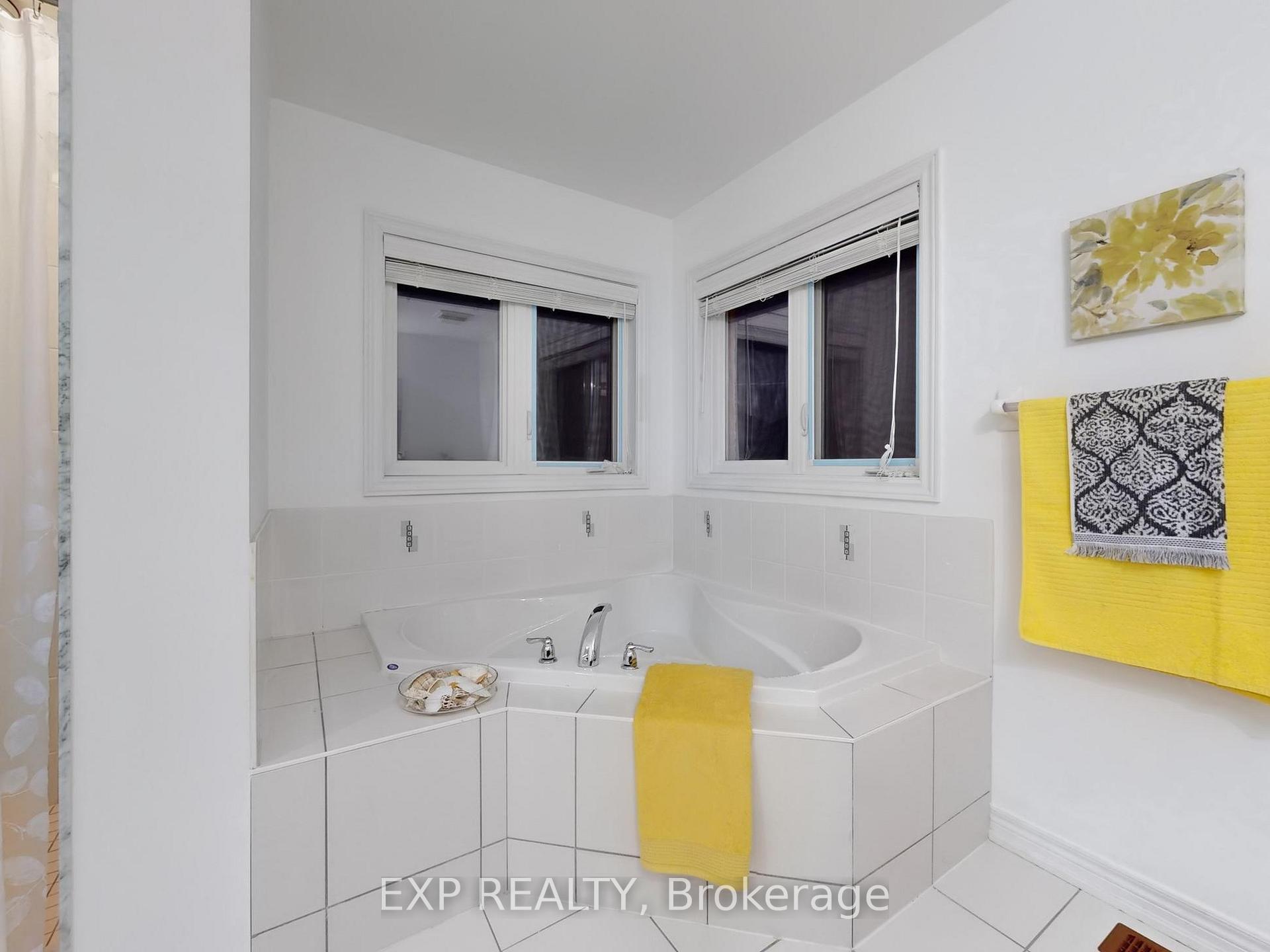 Photo 18 of 5 Ricardo Road, Brampton, Vales of Castlemore — HOMEH