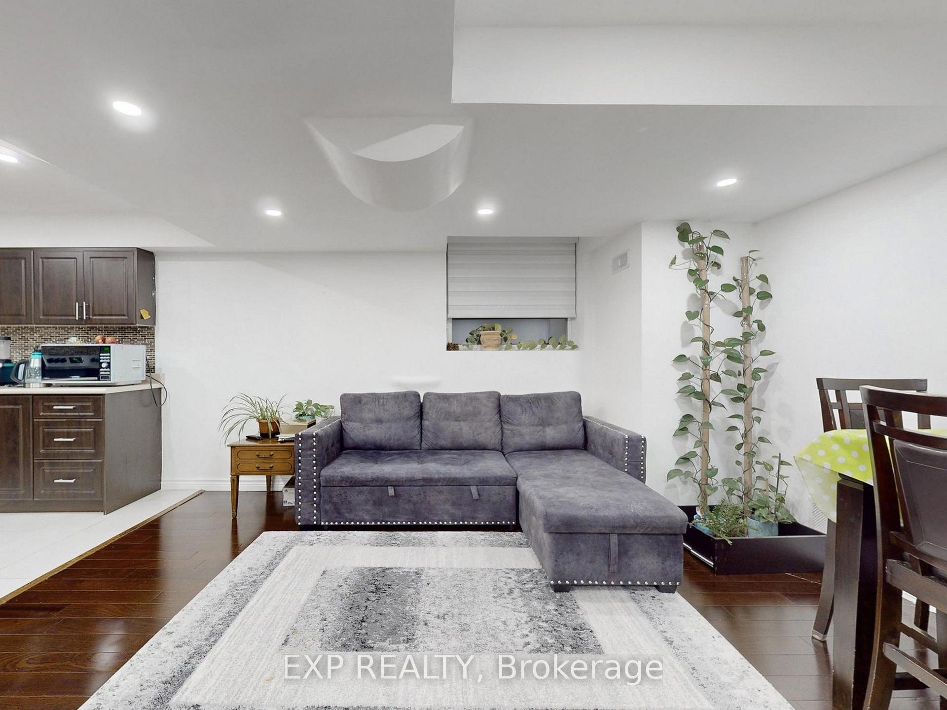 Photo 25 of 5 Ricardo Road, Brampton, Vales of Castlemore — HOMEH