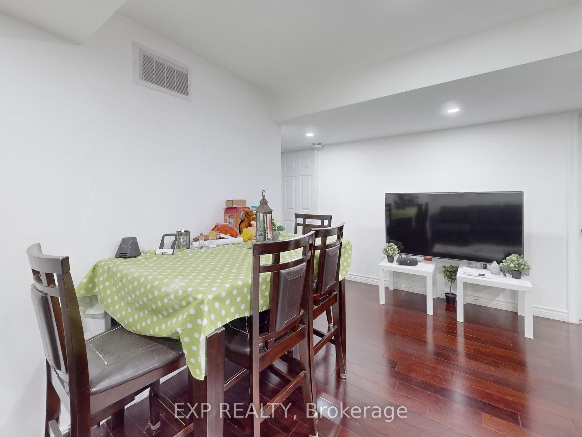 Photo 36 of 5 Ricardo Road, Brampton, Vales of Castlemore — HOMEH