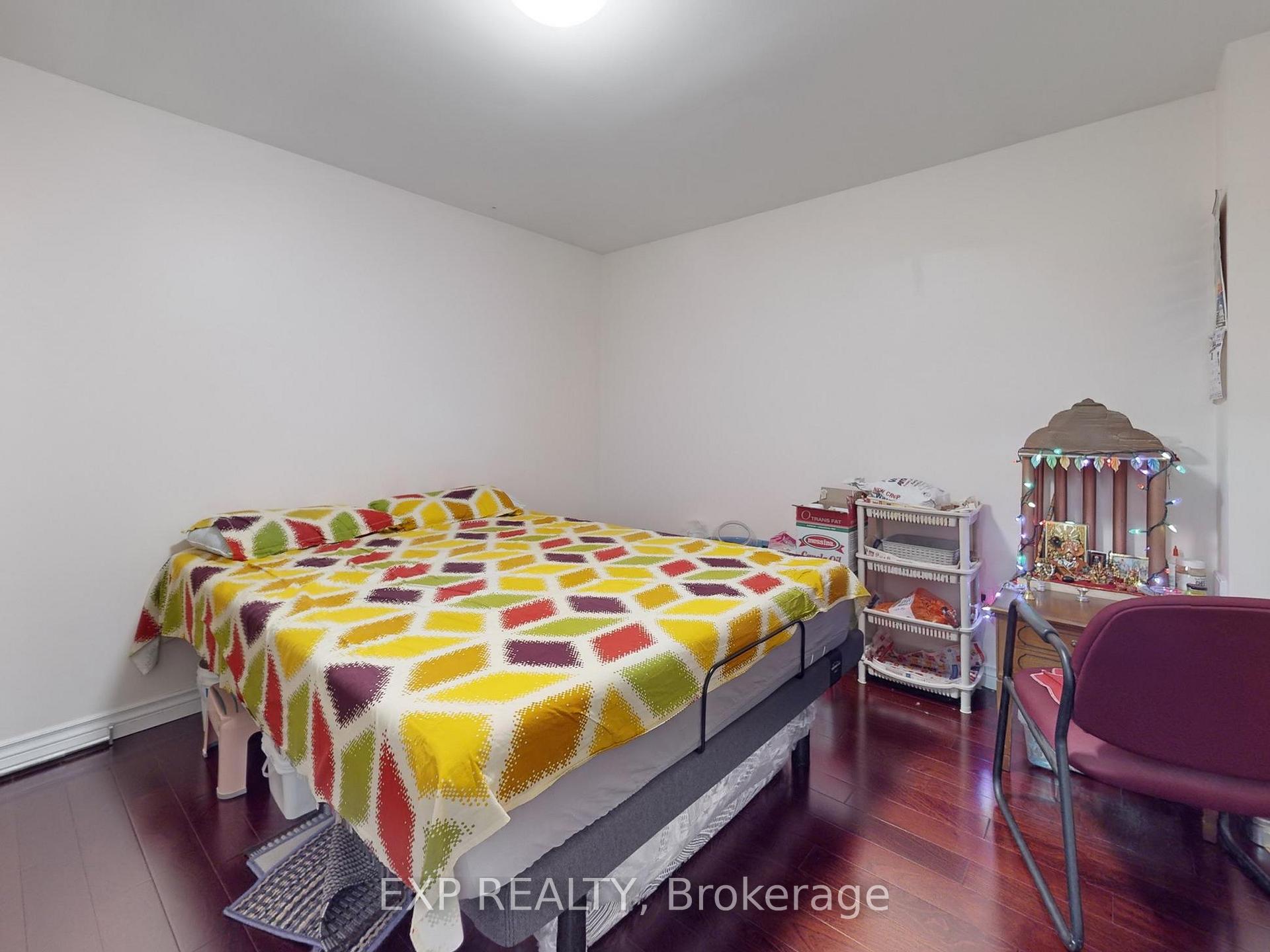 Photo 37 of 5 Ricardo Road, Brampton, Vales of Castlemore — HOMEH