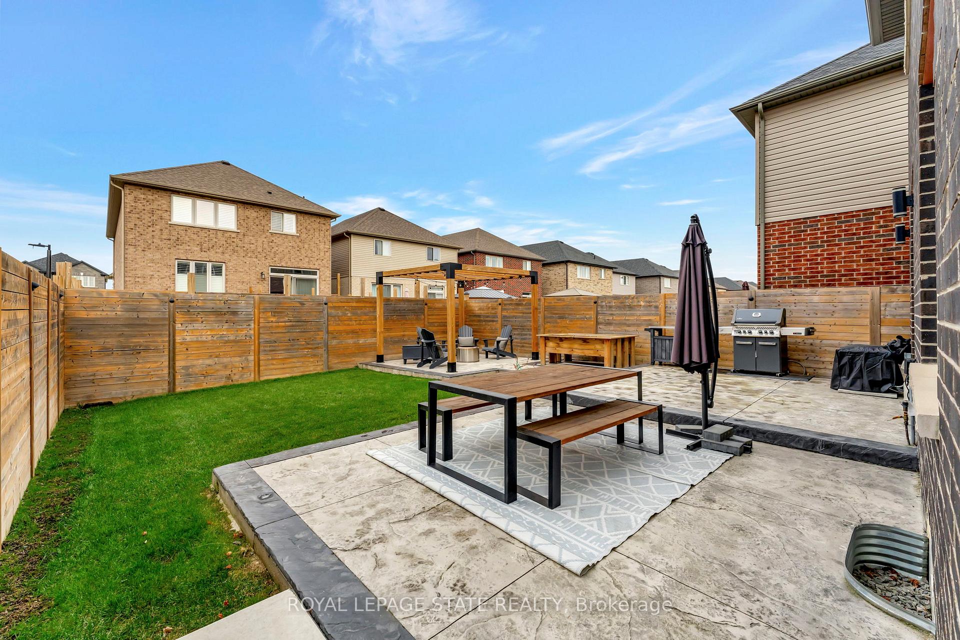 Photo 29 of 44 Fairgrounds Drive, Hamilton, Binbrook — HOMEH
