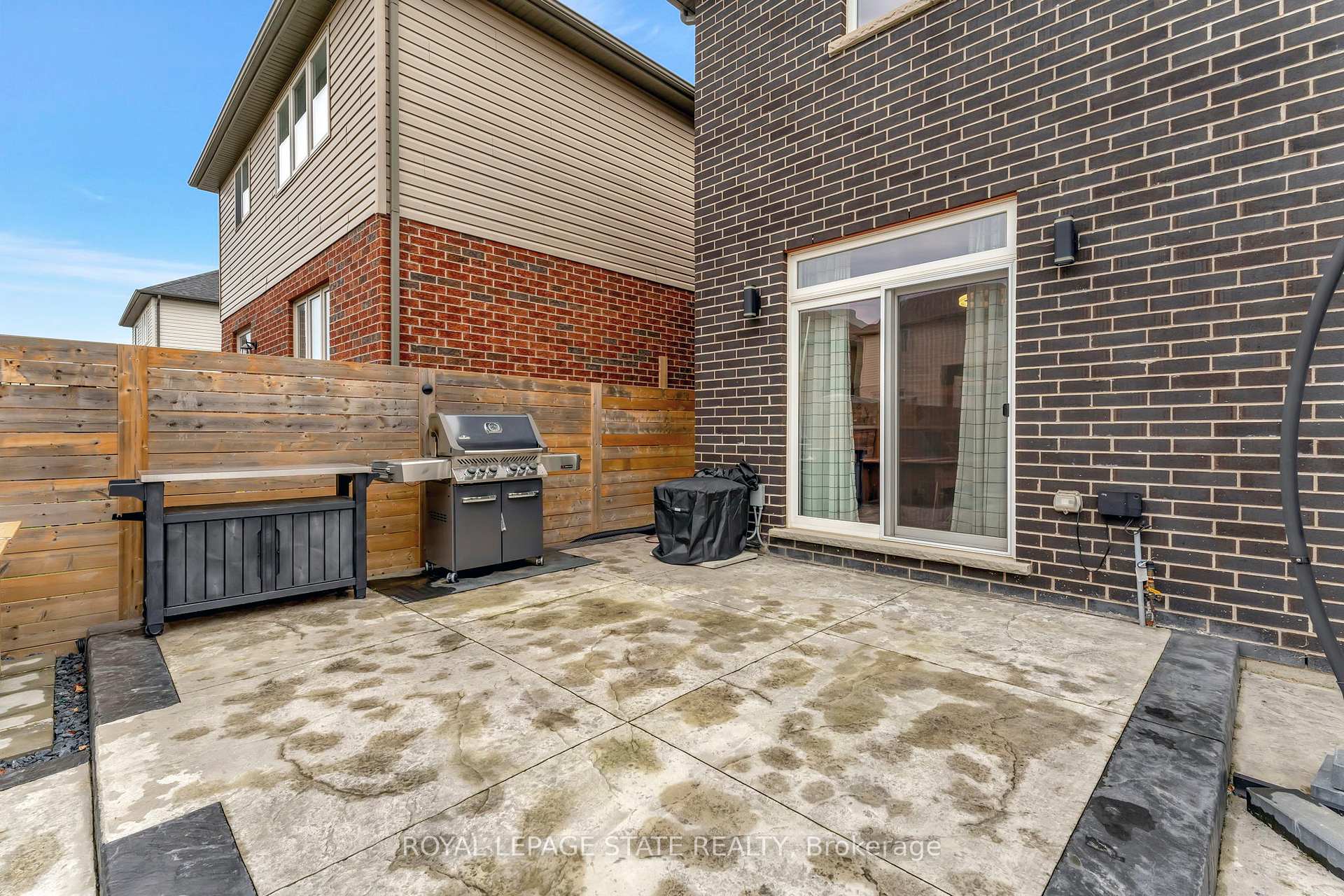 Photo 23 of 44 Fairgrounds Drive, Hamilton, Binbrook — HOMEH