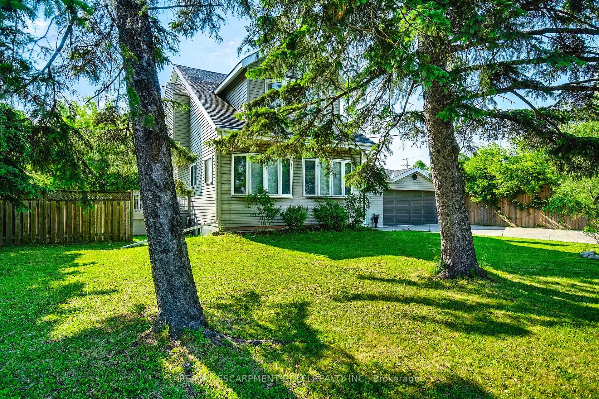 Photo 2 of 322 Jones Road, Hamilton, Stoney Creek Industrial — HOMEH
