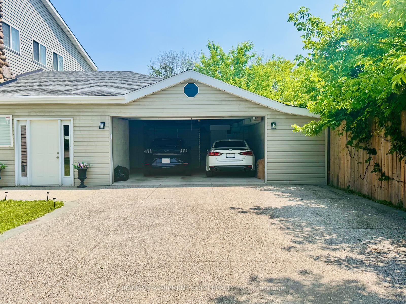 Photo 3 of 322 Jones Road, Hamilton, Stoney Creek Industrial — HOMEH