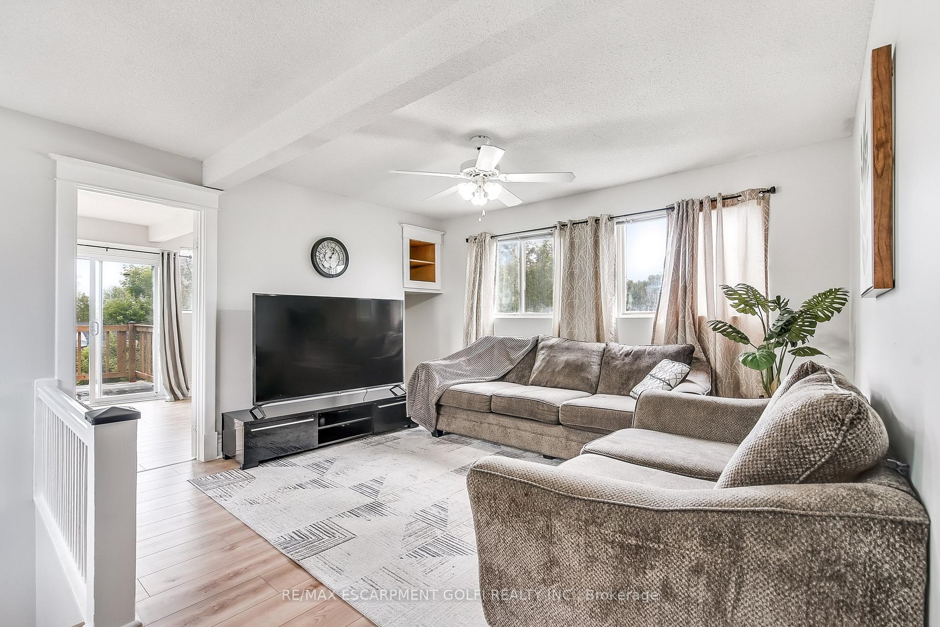 Photo 15 of 322 Jones Road, Hamilton, Stoney Creek Industrial — HOMEH