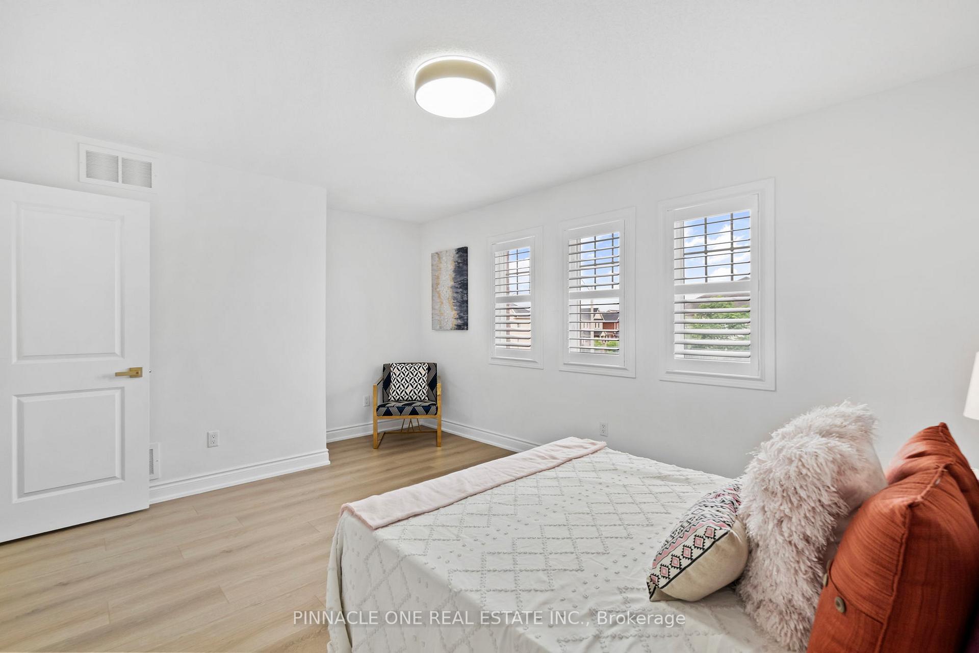 Photo 22 of 307 Boswell Drive, Clarington, Bowmanville — HOMEH