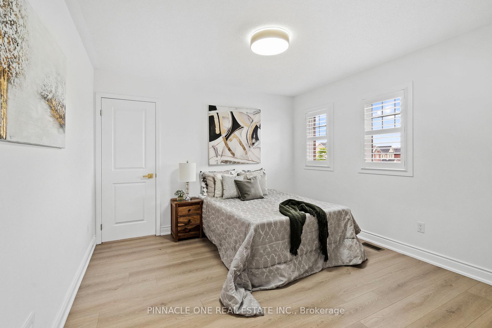 Photo 33 of 307 Boswell Drive, Clarington, Bowmanville — HOMEH