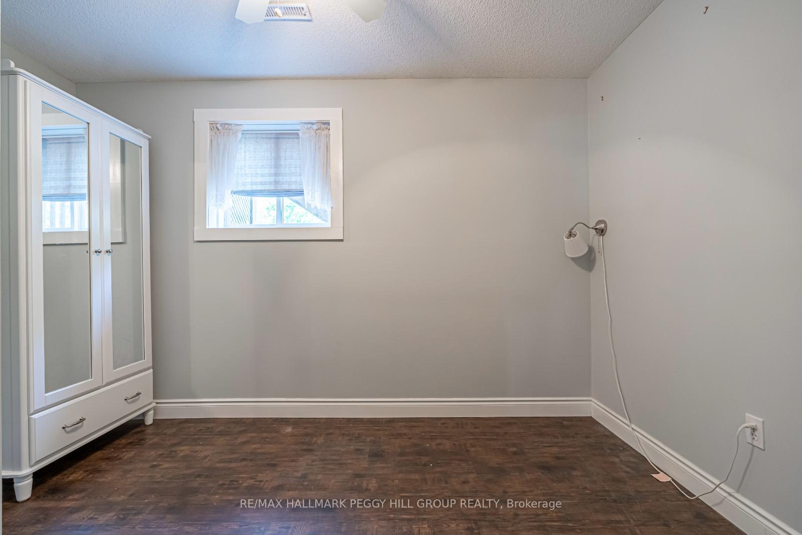 Photo 13 of 20 Frontier Avenue, Orillia — HOMEH