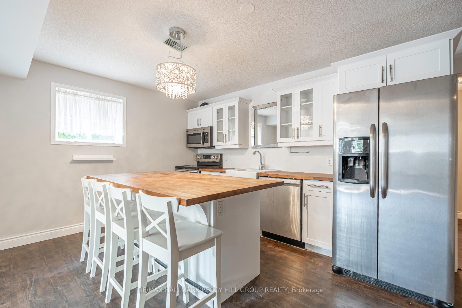 Photo 17 of 20 Frontier Avenue, Orillia — HOMEH
