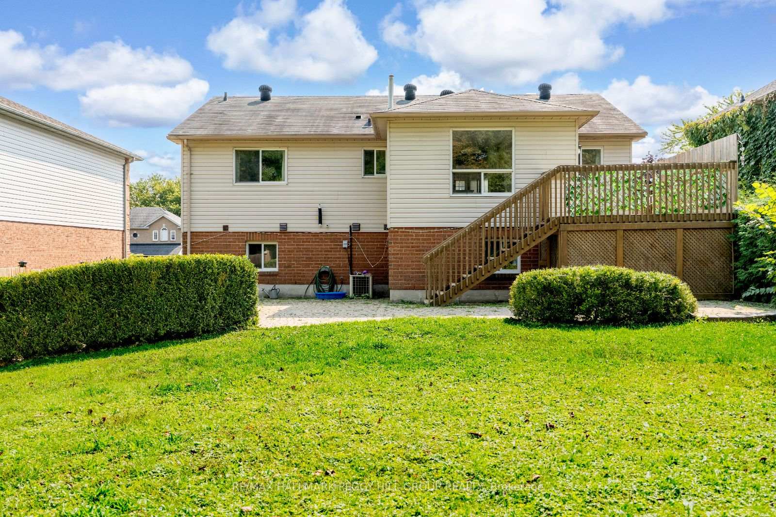 Photo 25 of 20 Frontier Avenue, Orillia — HOMEH