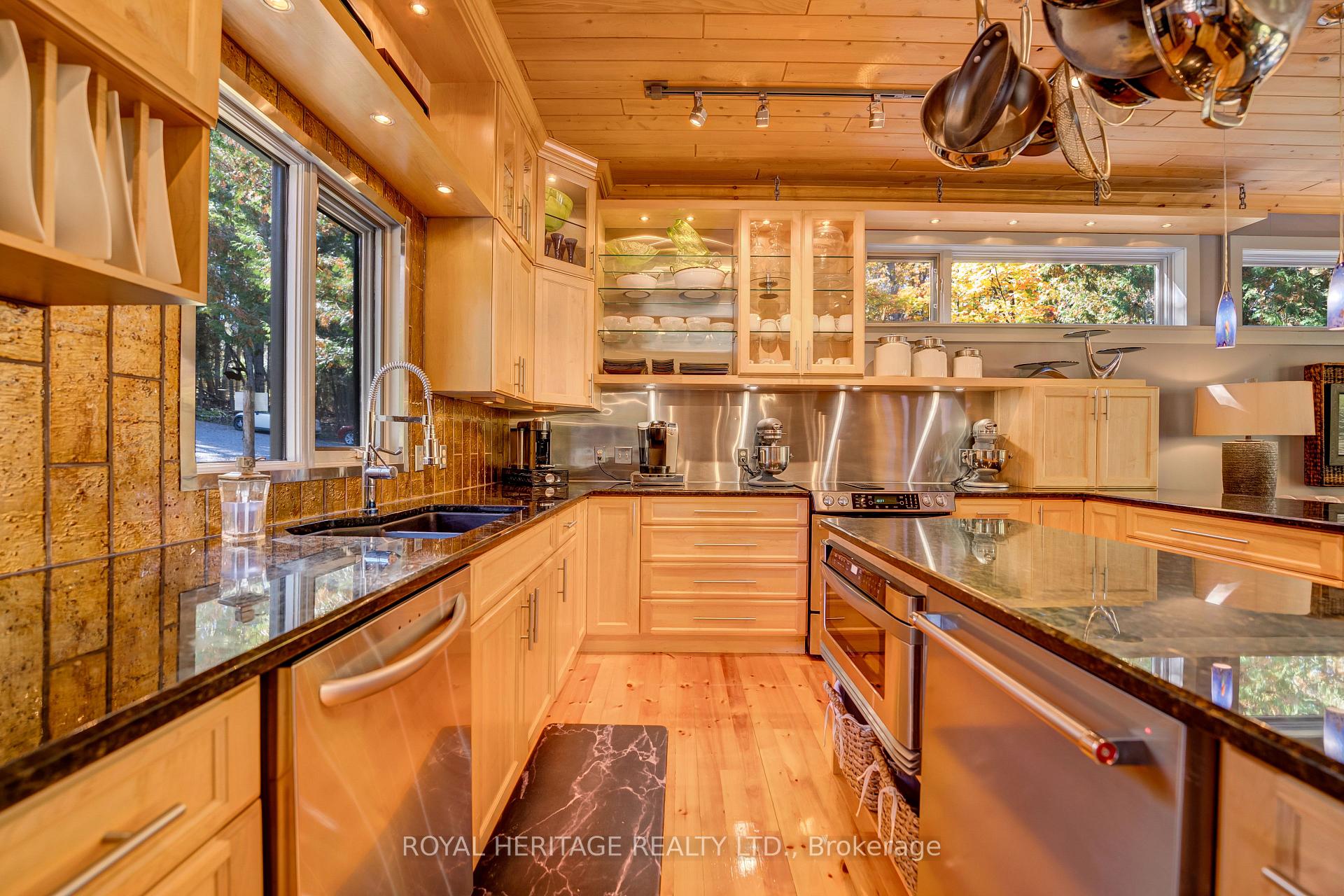 Photo 6 of 916 Siberia Road, Hastings Highlands, Bangor Ward — HOMEH