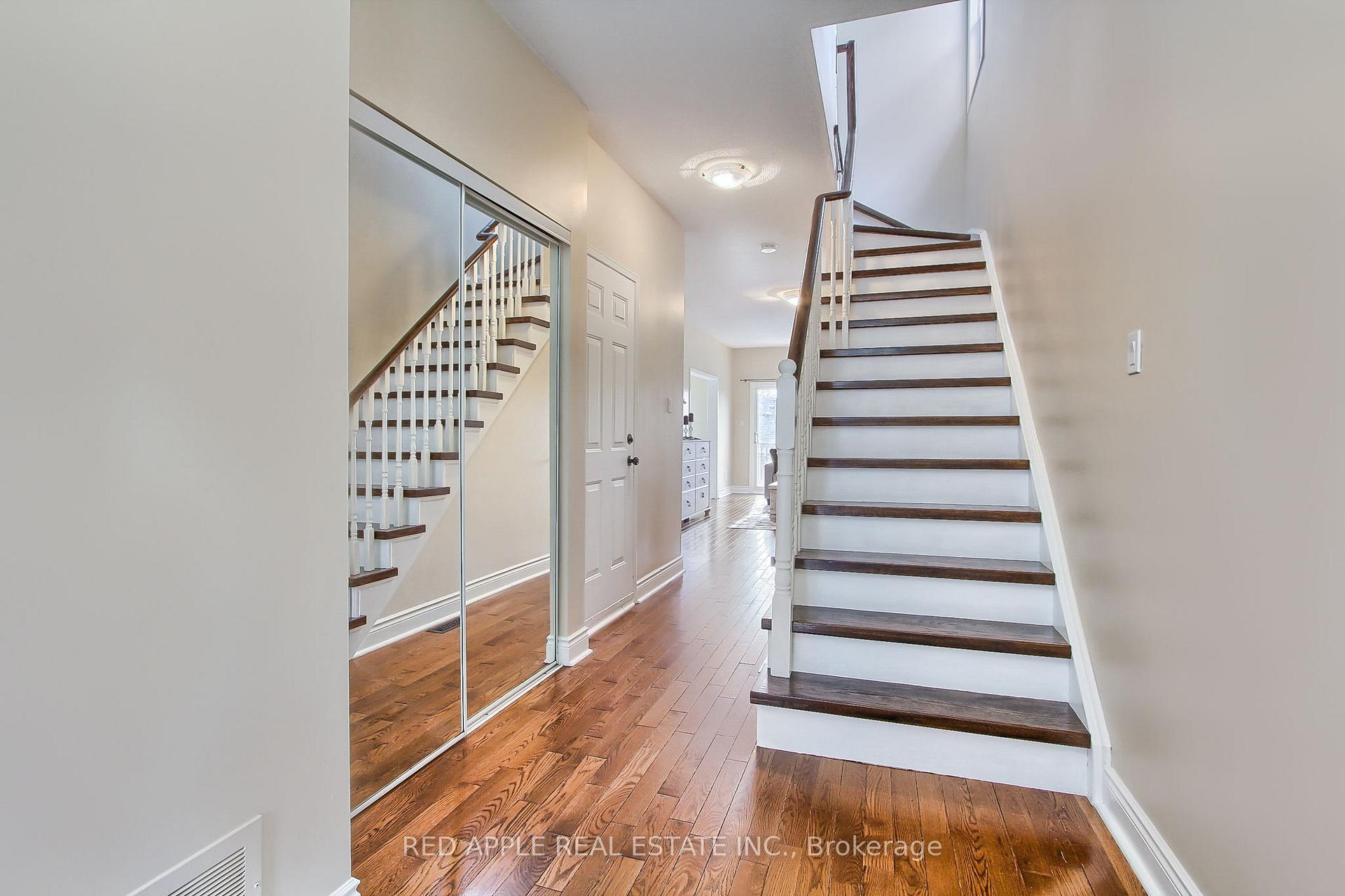 Photo 7 of 61 Amberhill Way, Aurora, Bayview Wellington — HOMEH