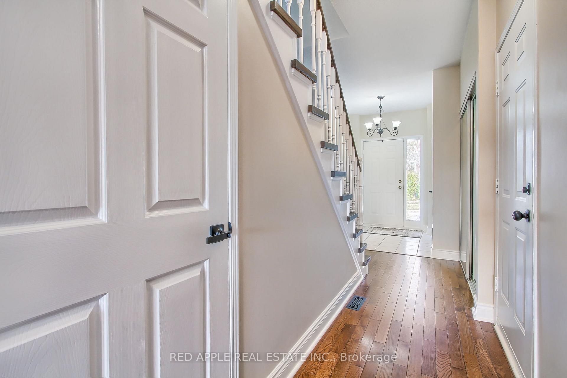 Photo 2 of 61 Amberhill Way, Aurora, Bayview Wellington — HOMEH