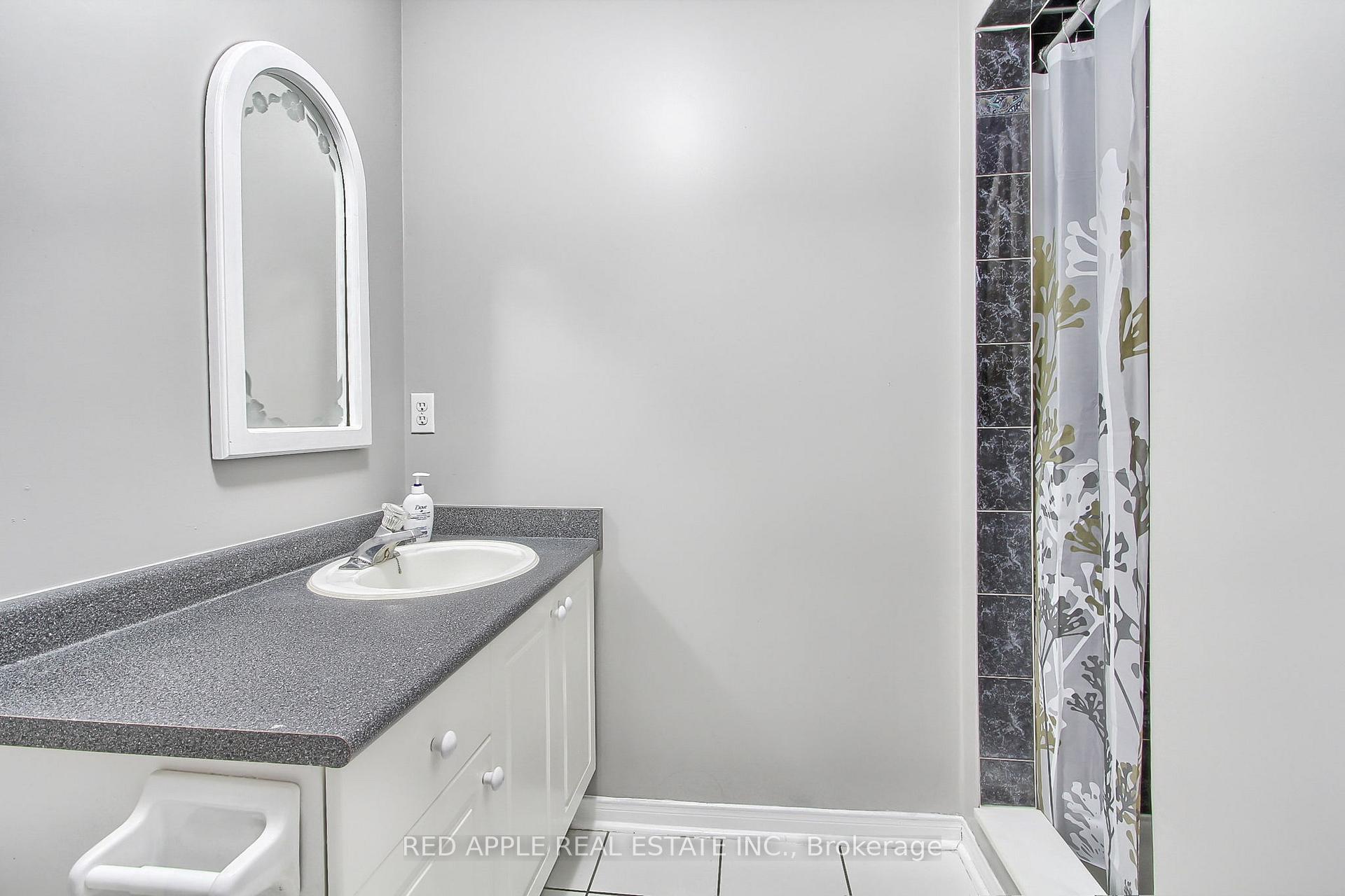 Photo 20 of 61 Amberhill Way, Aurora, Bayview Wellington — HOMEH