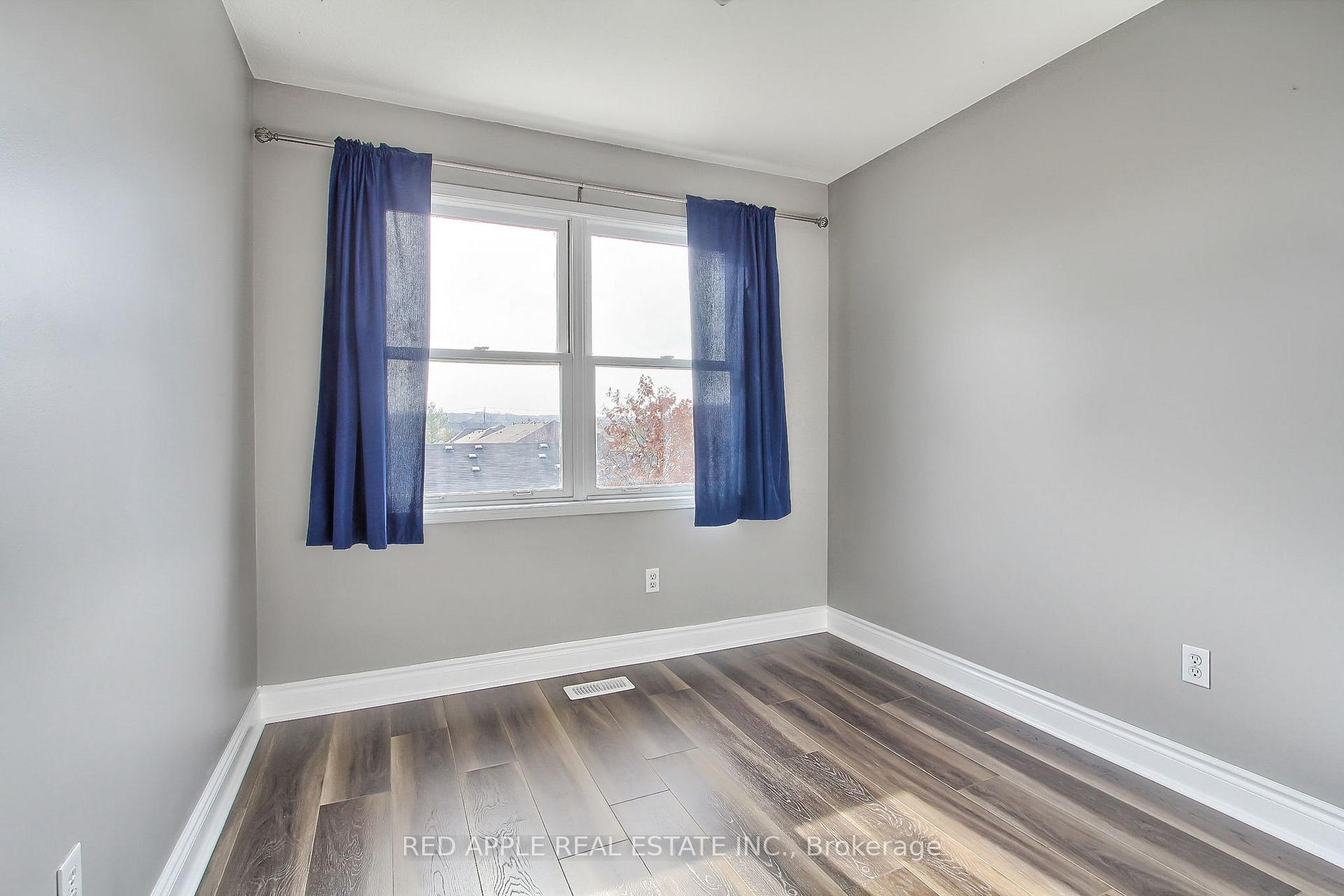 Photo 19 of 61 Amberhill Way, Aurora, Bayview Wellington — HOMEH