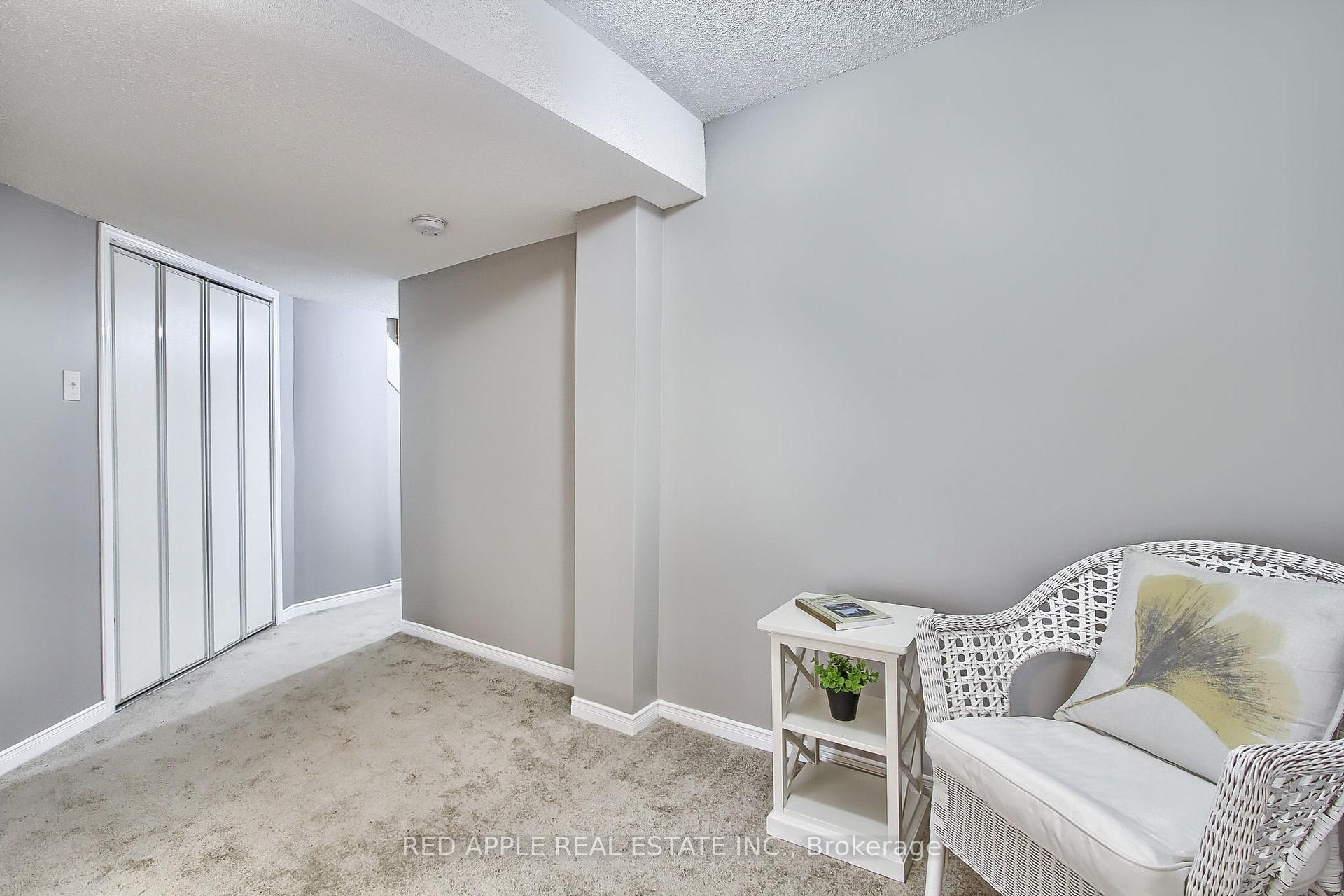 Photo 28 of 61 Amberhill Way, Aurora, Bayview Wellington — HOMEH