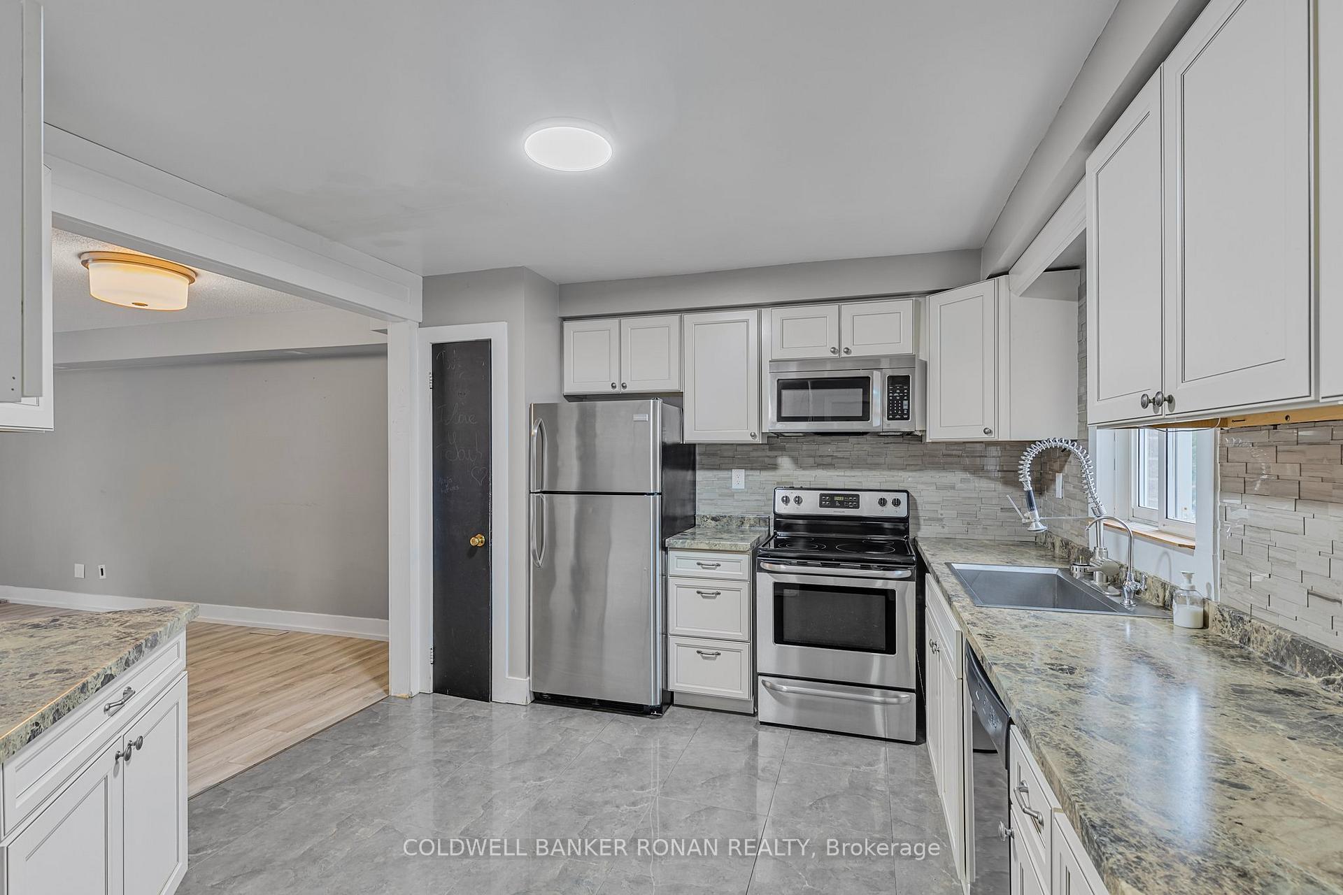 Photo 7 of 11 Fraser Avenue, New Tecumseth, Tottenham — HOMEH