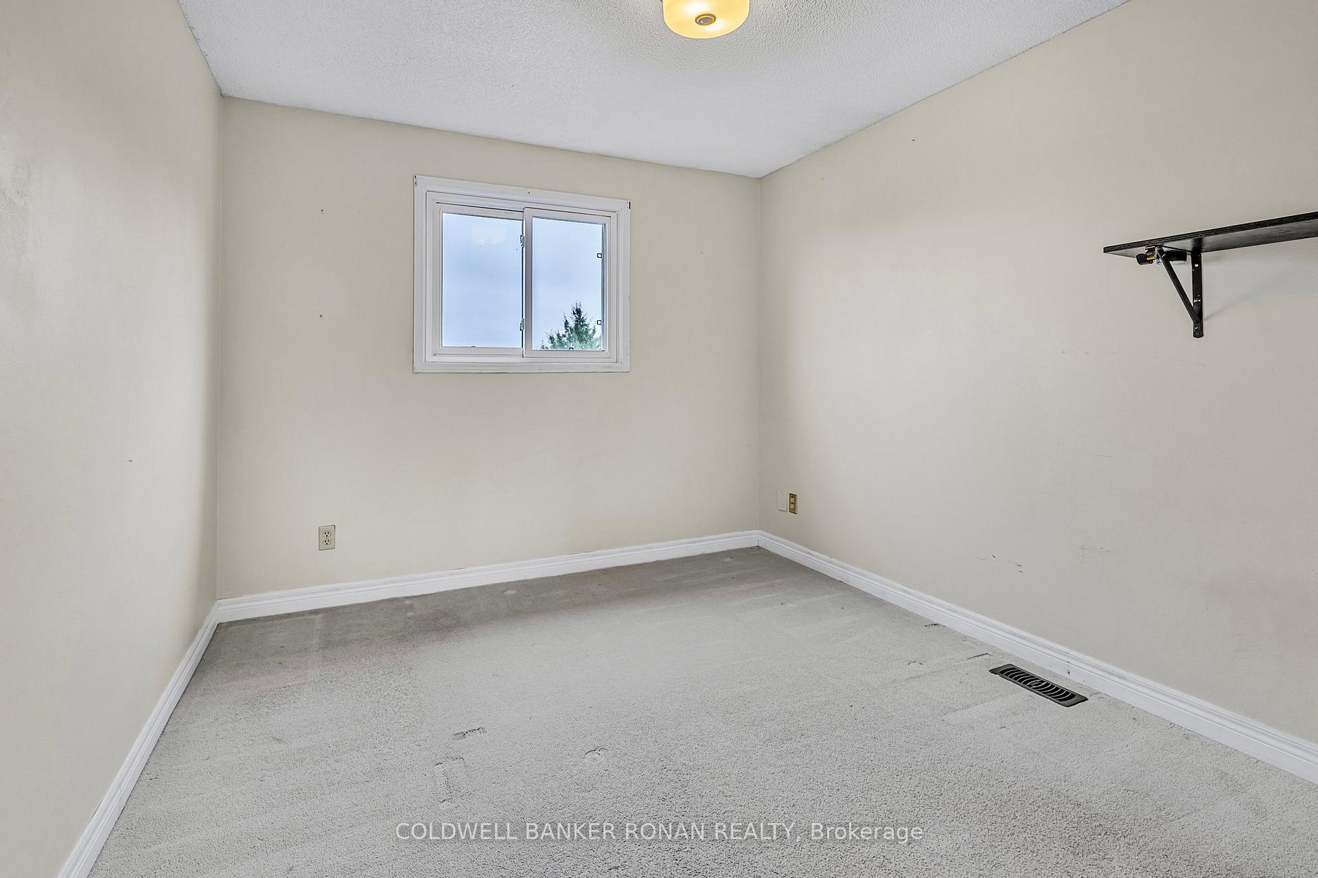 Photo 18 of 11 Fraser Avenue, New Tecumseth, Tottenham — HOMEH