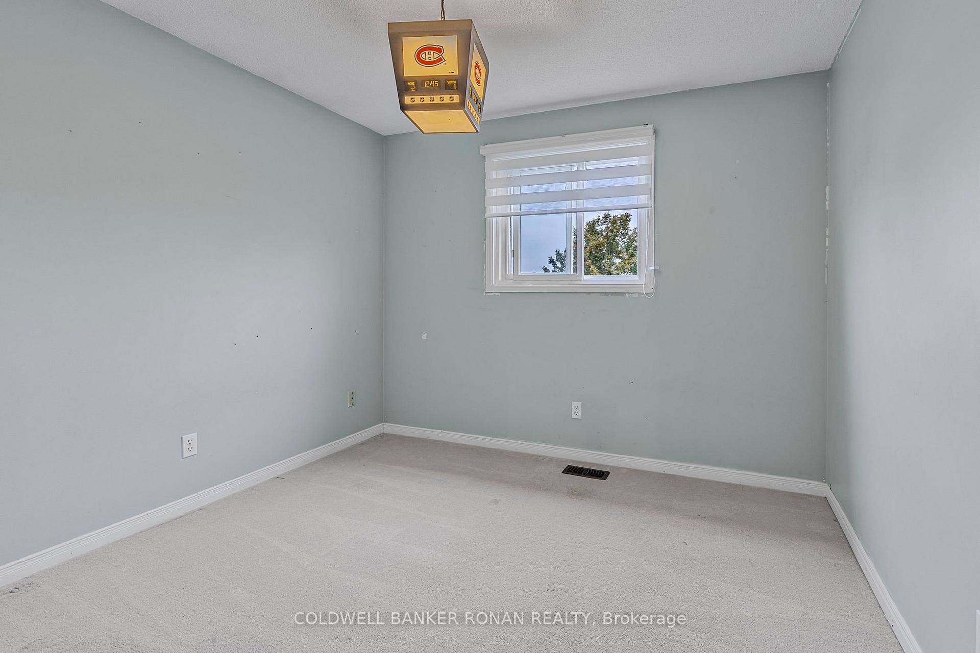 Photo 20 of 11 Fraser Avenue, New Tecumseth, Tottenham — HOMEH