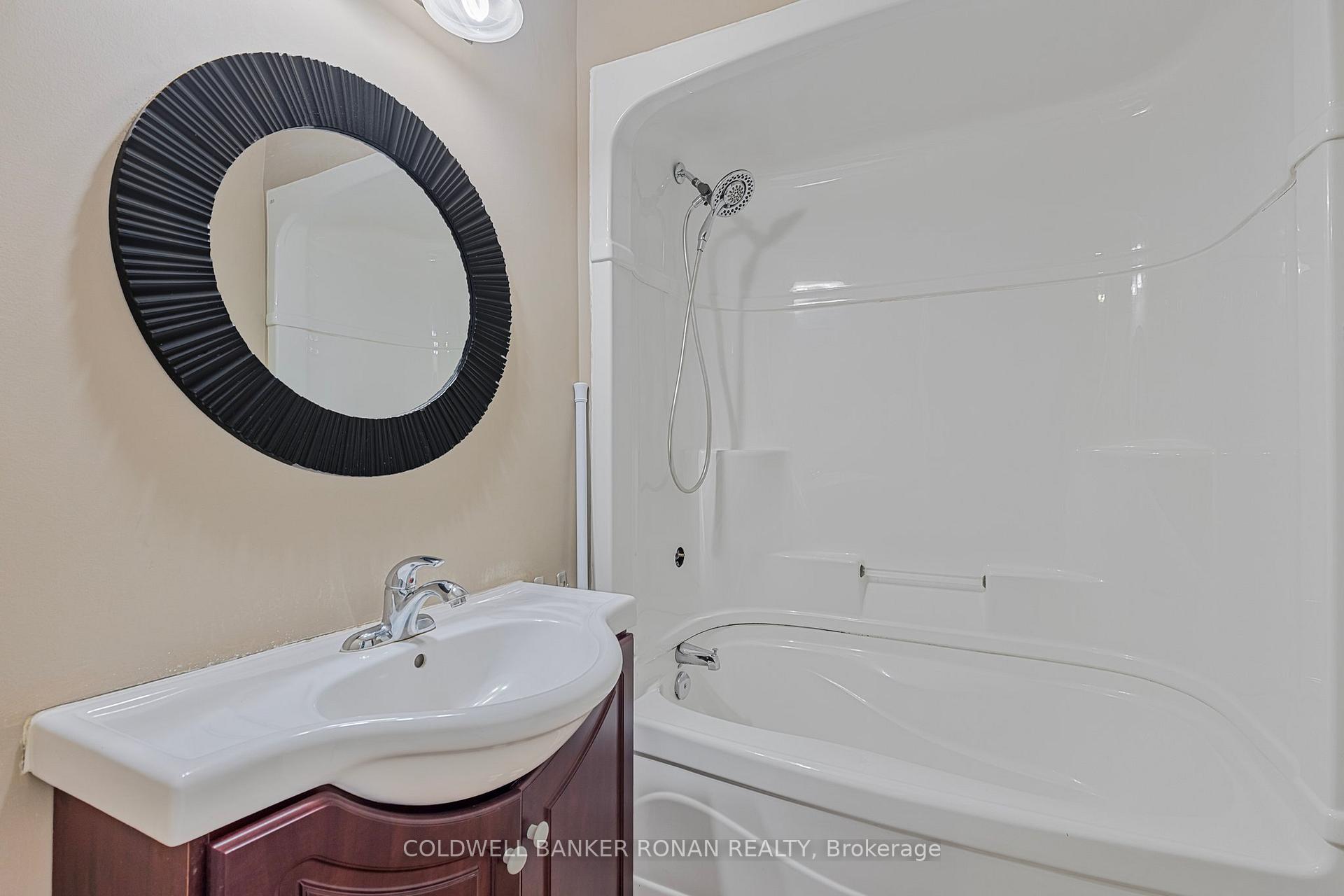 Photo 17 of 11 Fraser Avenue, New Tecumseth, Tottenham — HOMEH
