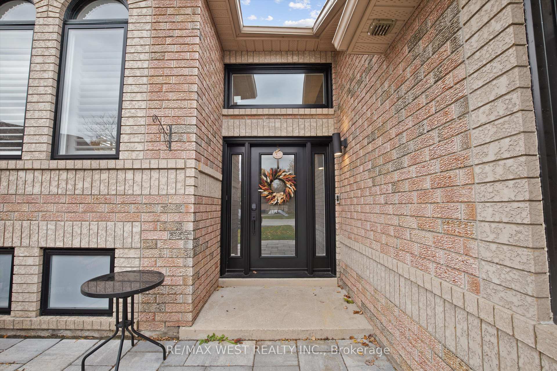 Photo 6 of 104 Fernbrook Drive, Wasaga Beach — HOMEH